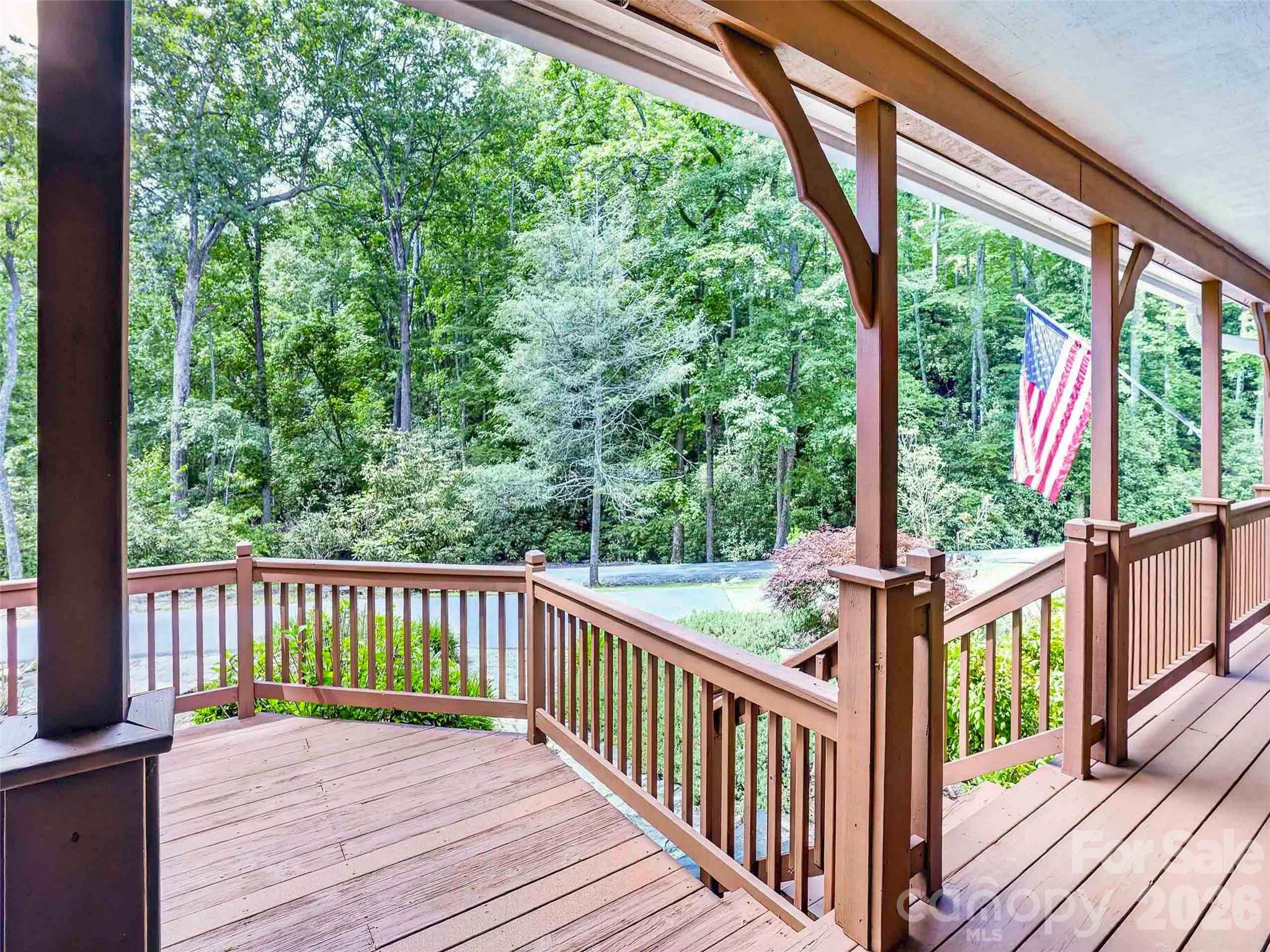 743 Kyles Creek Road — Hendersonville