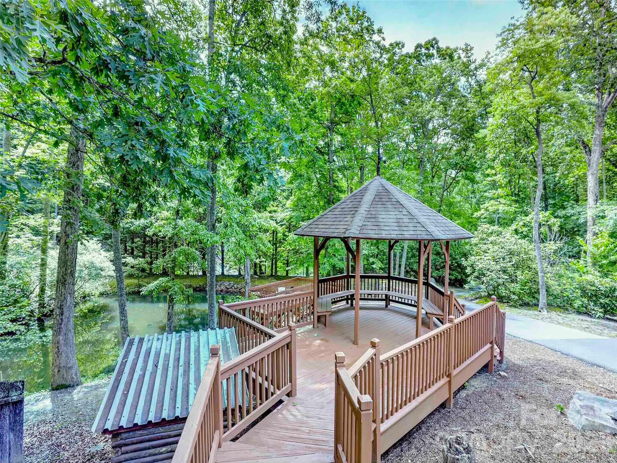 743 Kyles Creek Road — Hendersonville
