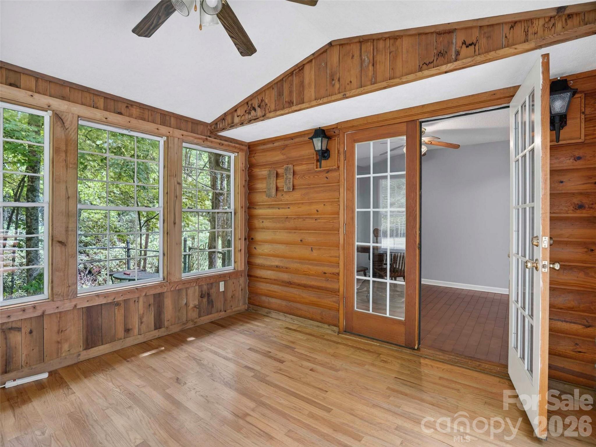 743 Kyles Creek Road — Hendersonville