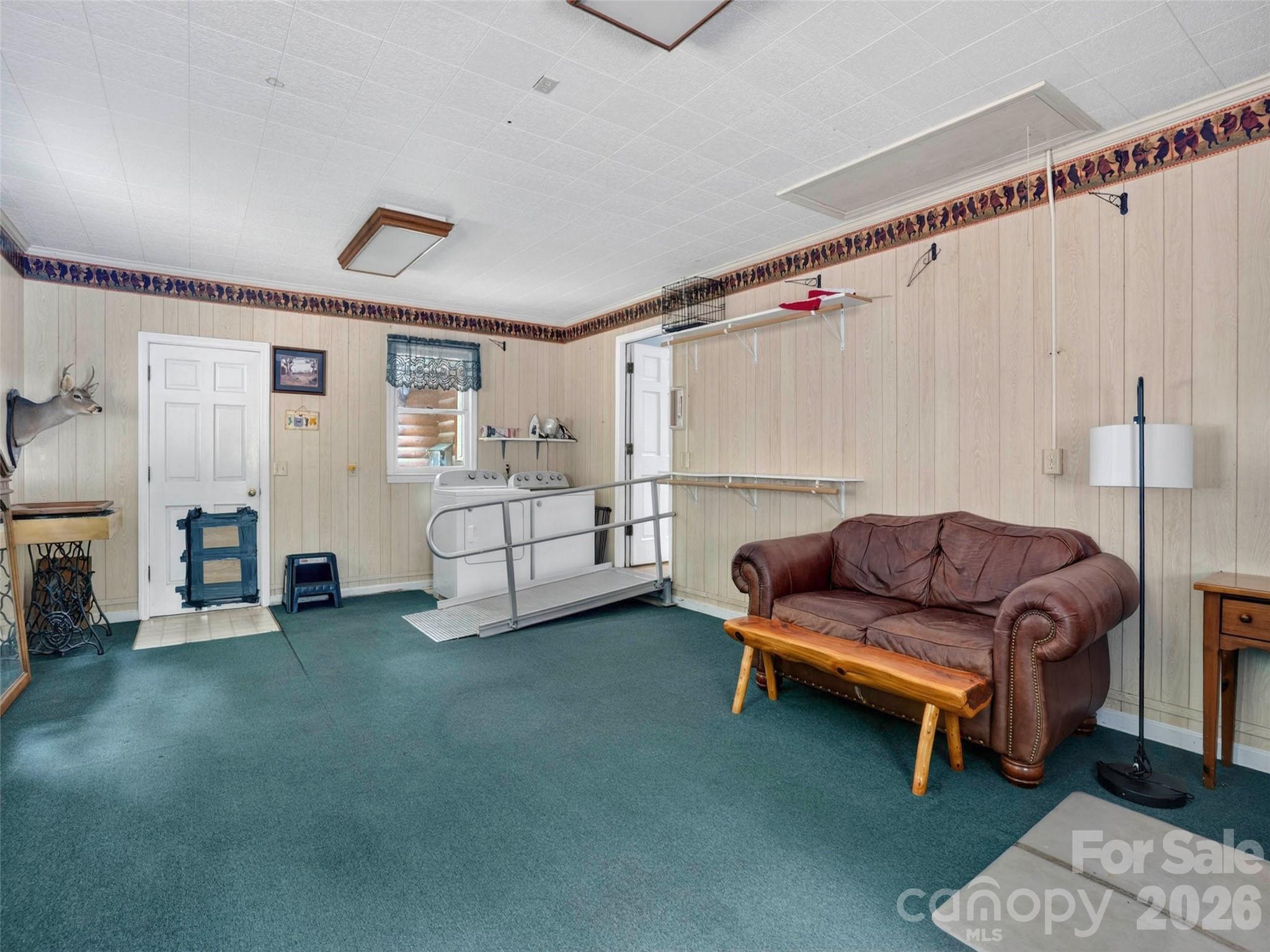 743 Kyles Creek Road — Hendersonville