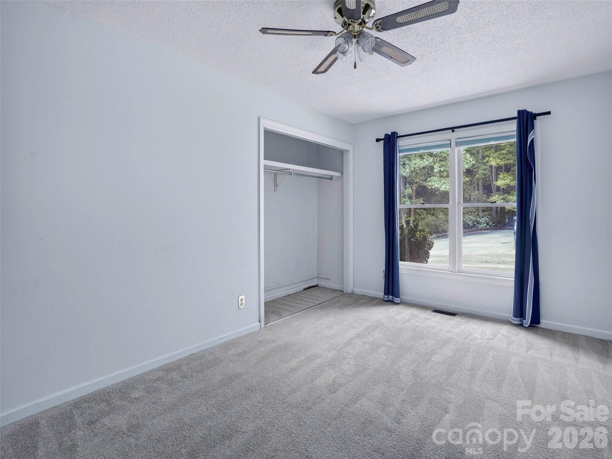 743 Kyles Creek Road — Hendersonville