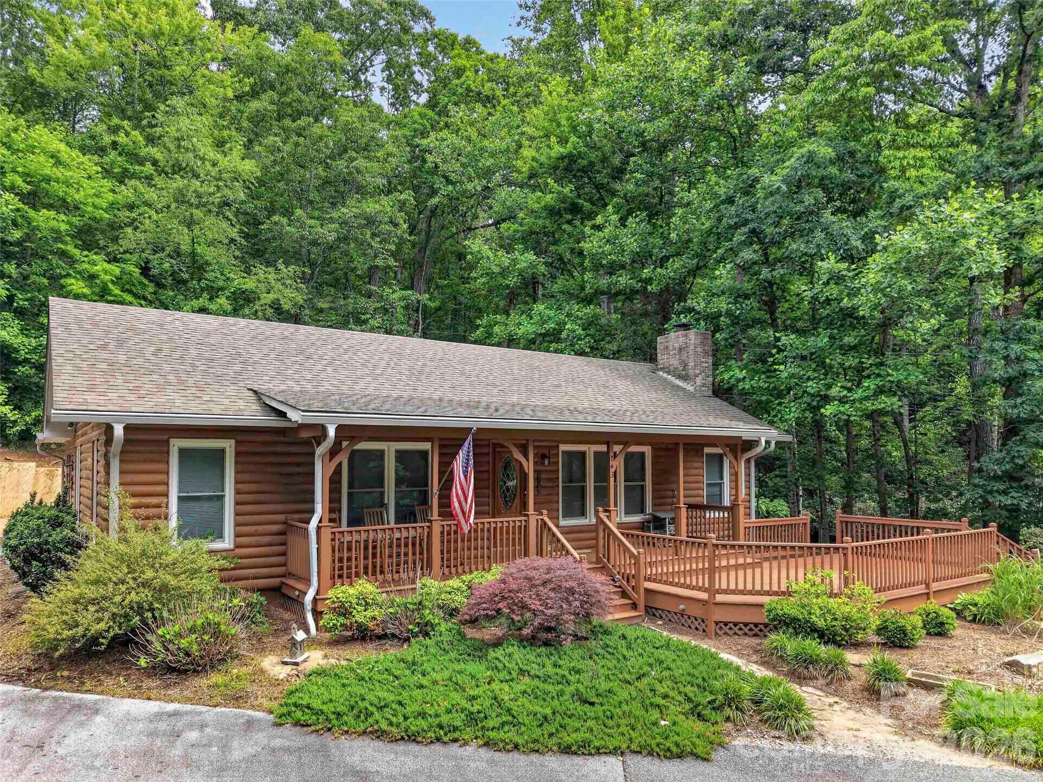 743 Kyles Creek Road — Hendersonville