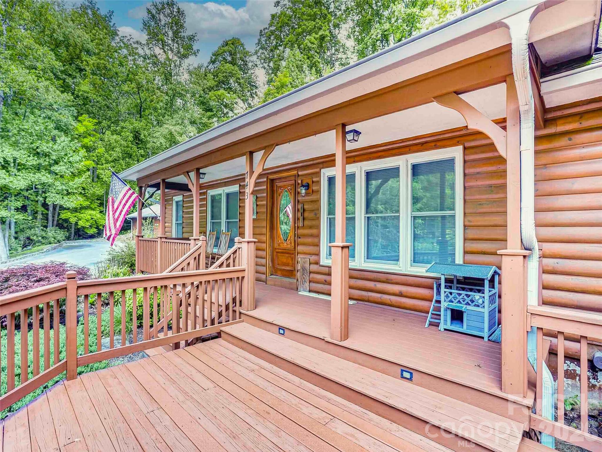 743 Kyles Creek Road — Hendersonville