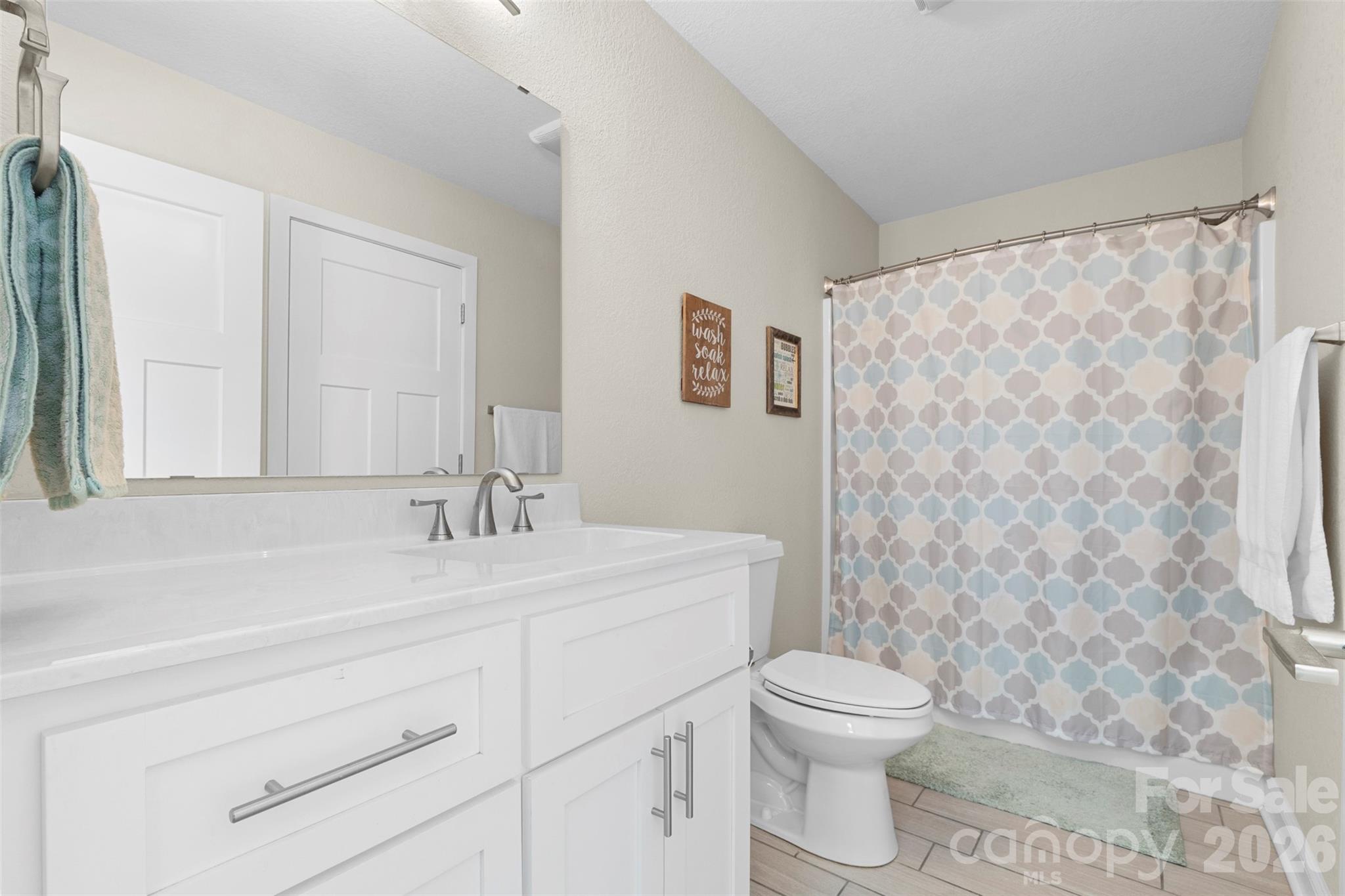 7015 Waterfront Place — Granite Falls
