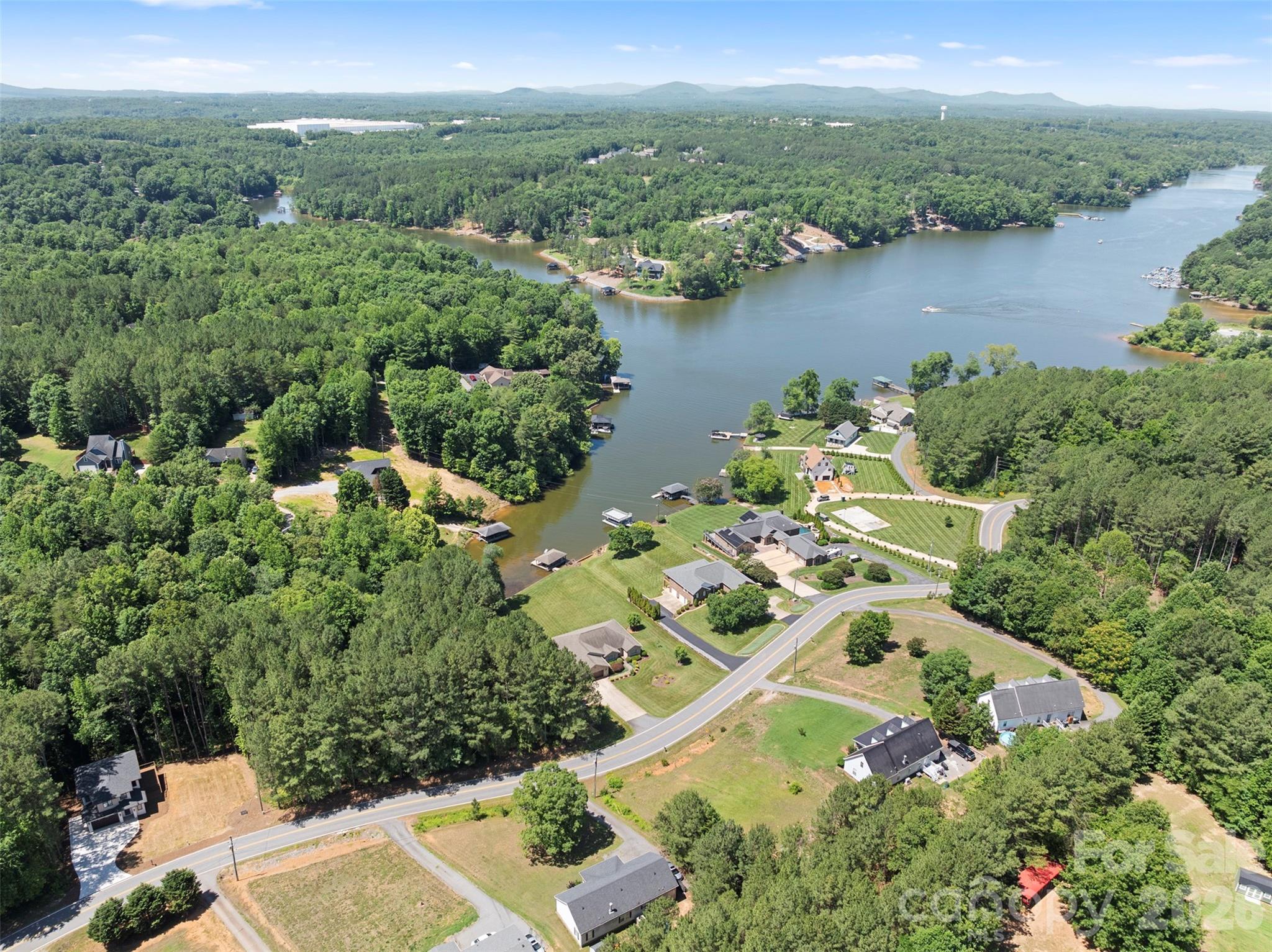7015 Waterfront Place — Granite Falls