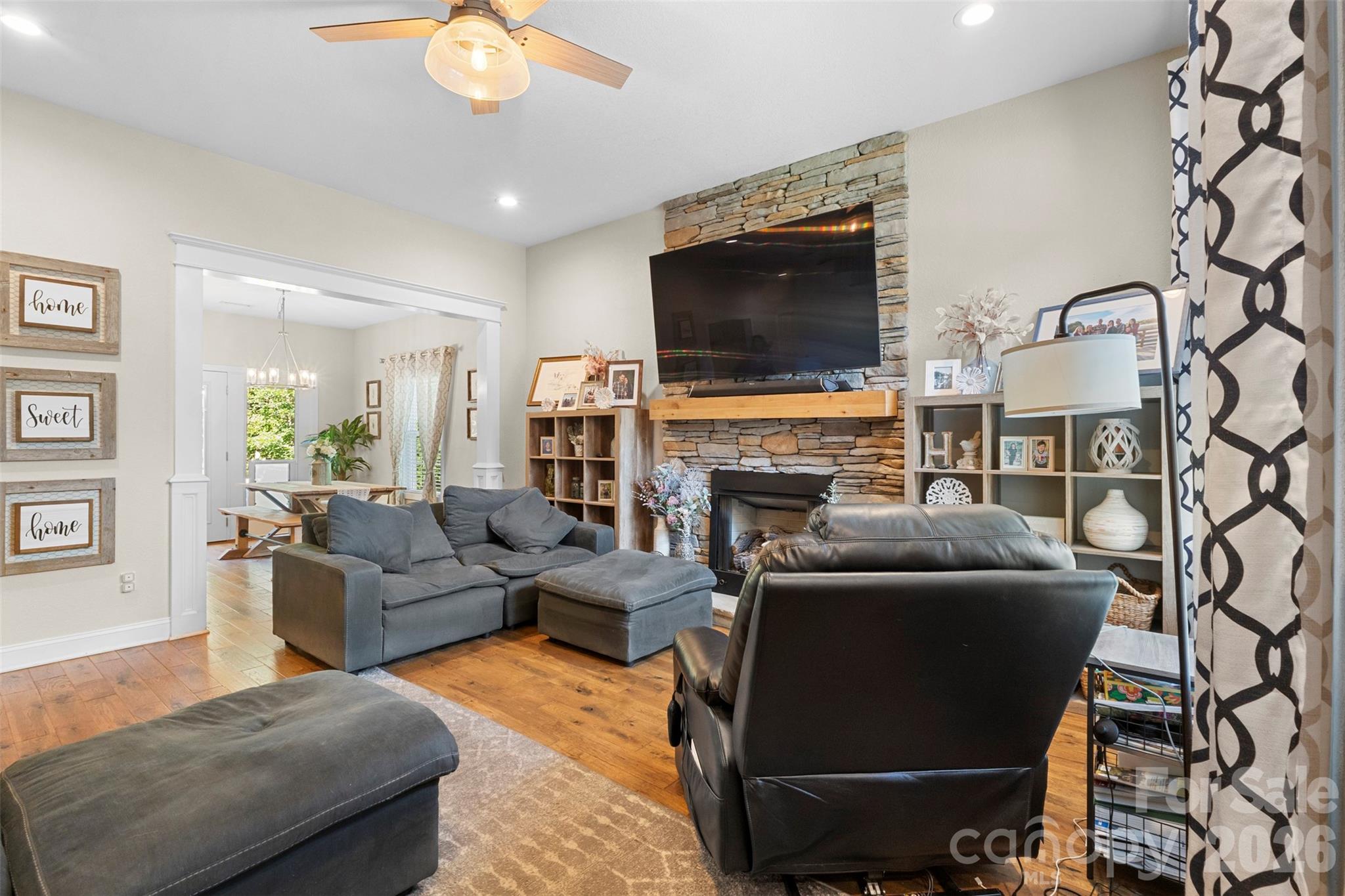 7015 Waterfront Place — Granite Falls