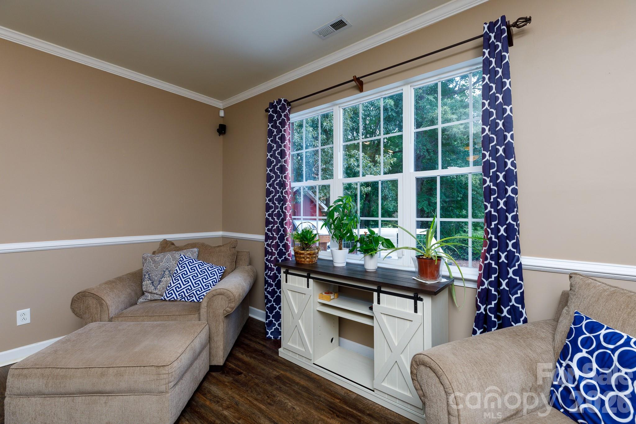 3009 Mamoth Oak Drive — Lancaster