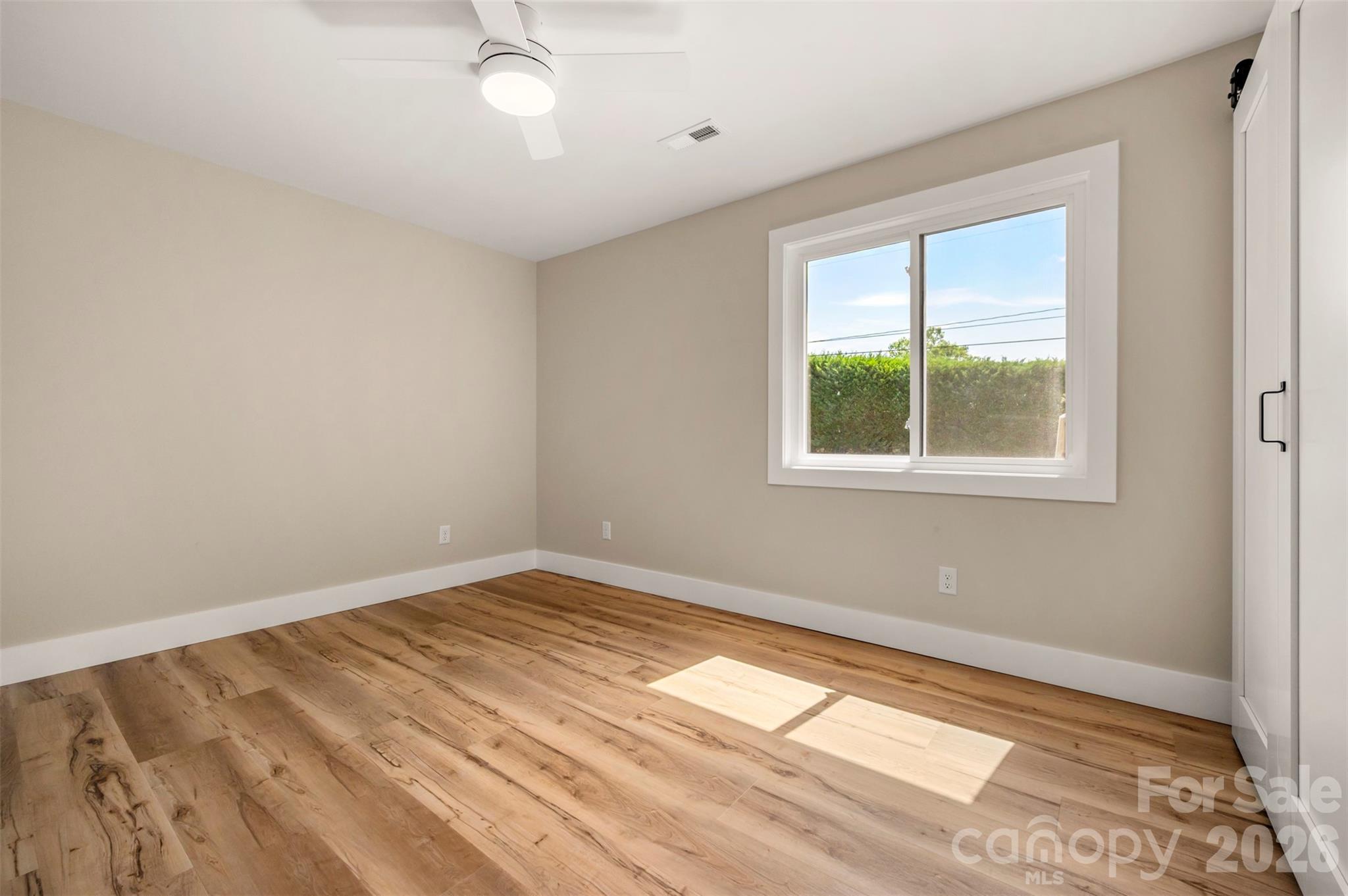 323 Stepp Avenue — Hendersonville