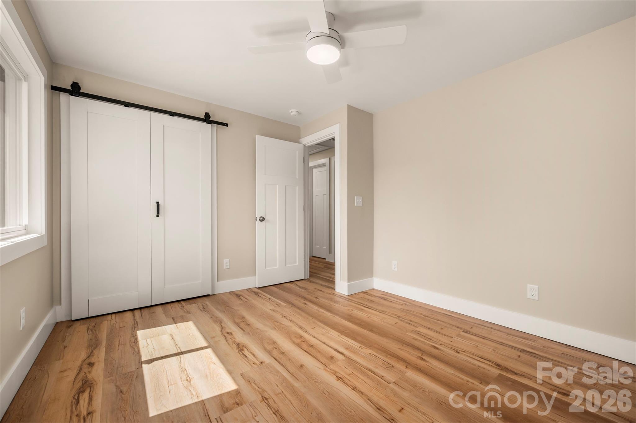 323 Stepp Avenue — Hendersonville