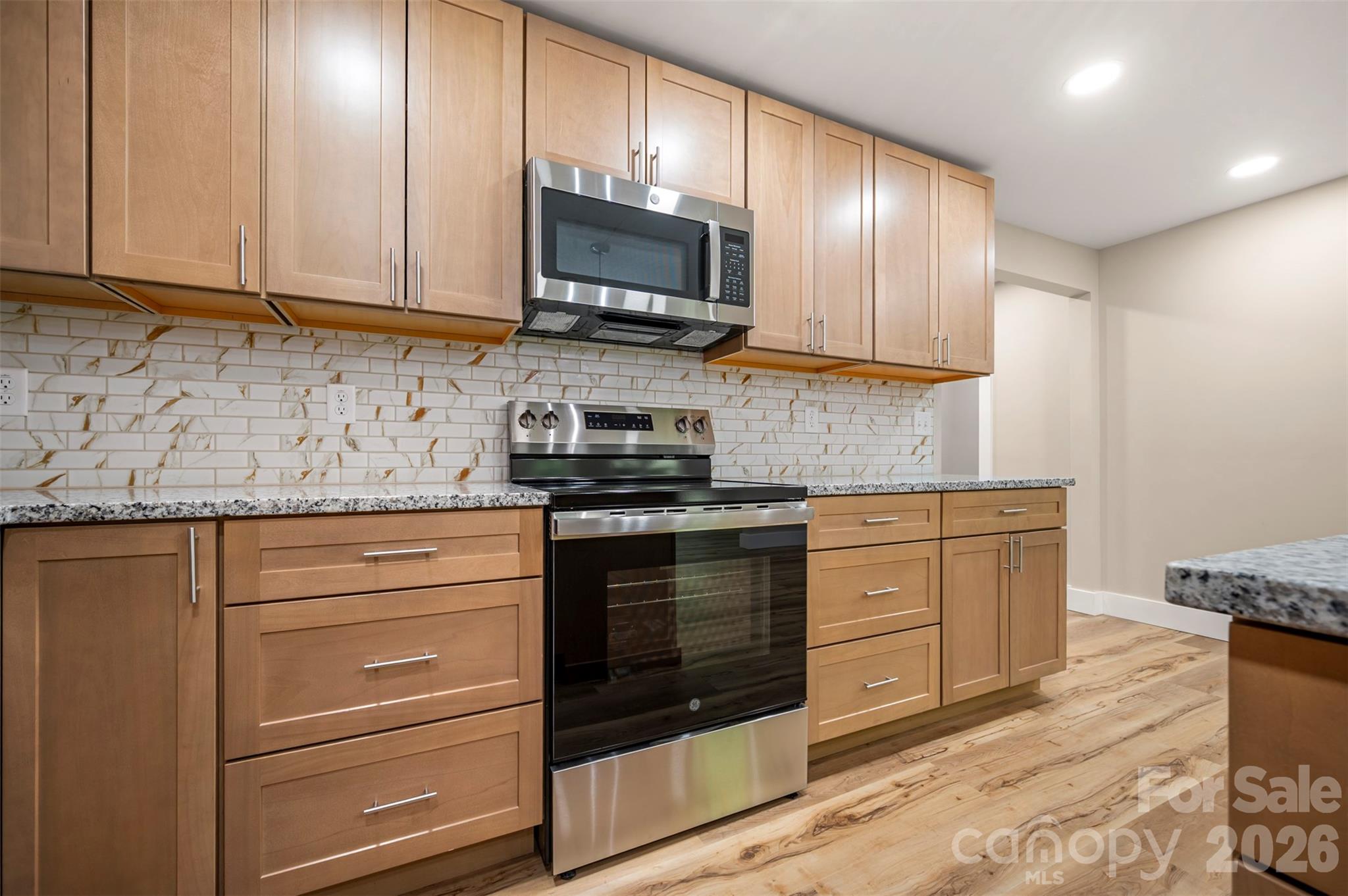 323 Stepp Avenue — Hendersonville