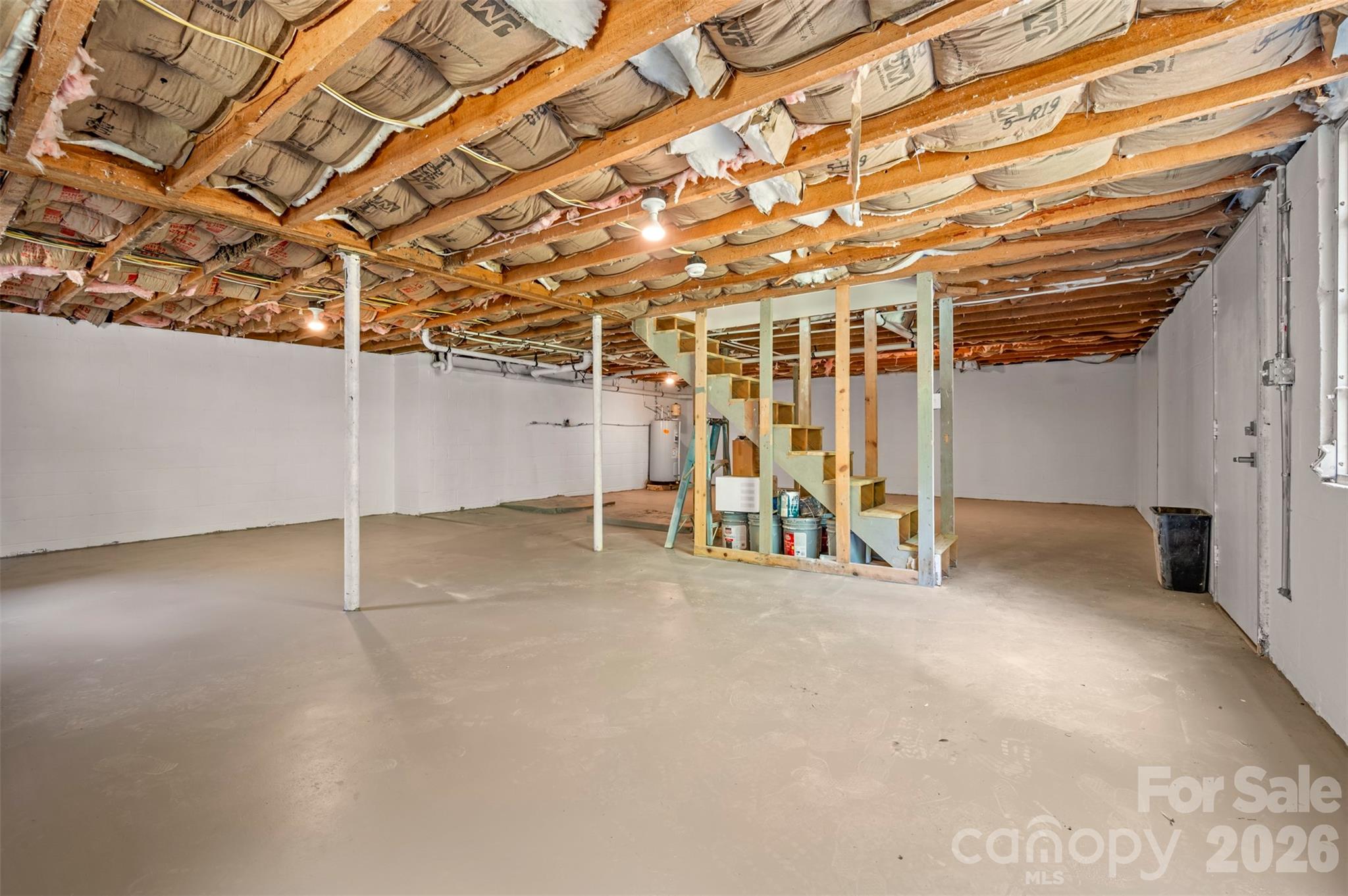 323 Stepp Avenue — Hendersonville