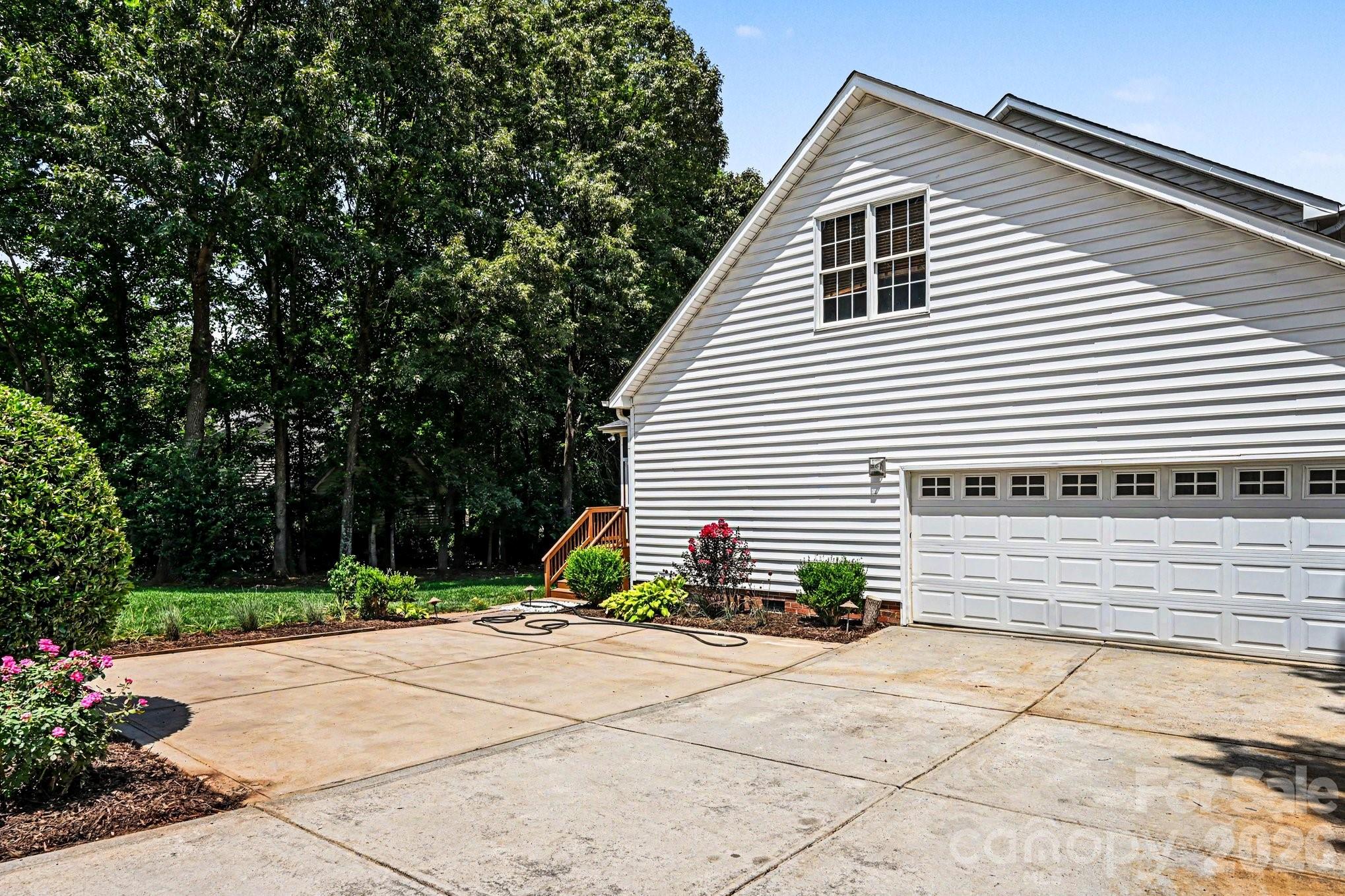 10403 Persimmon Creek Drive — Charlotte