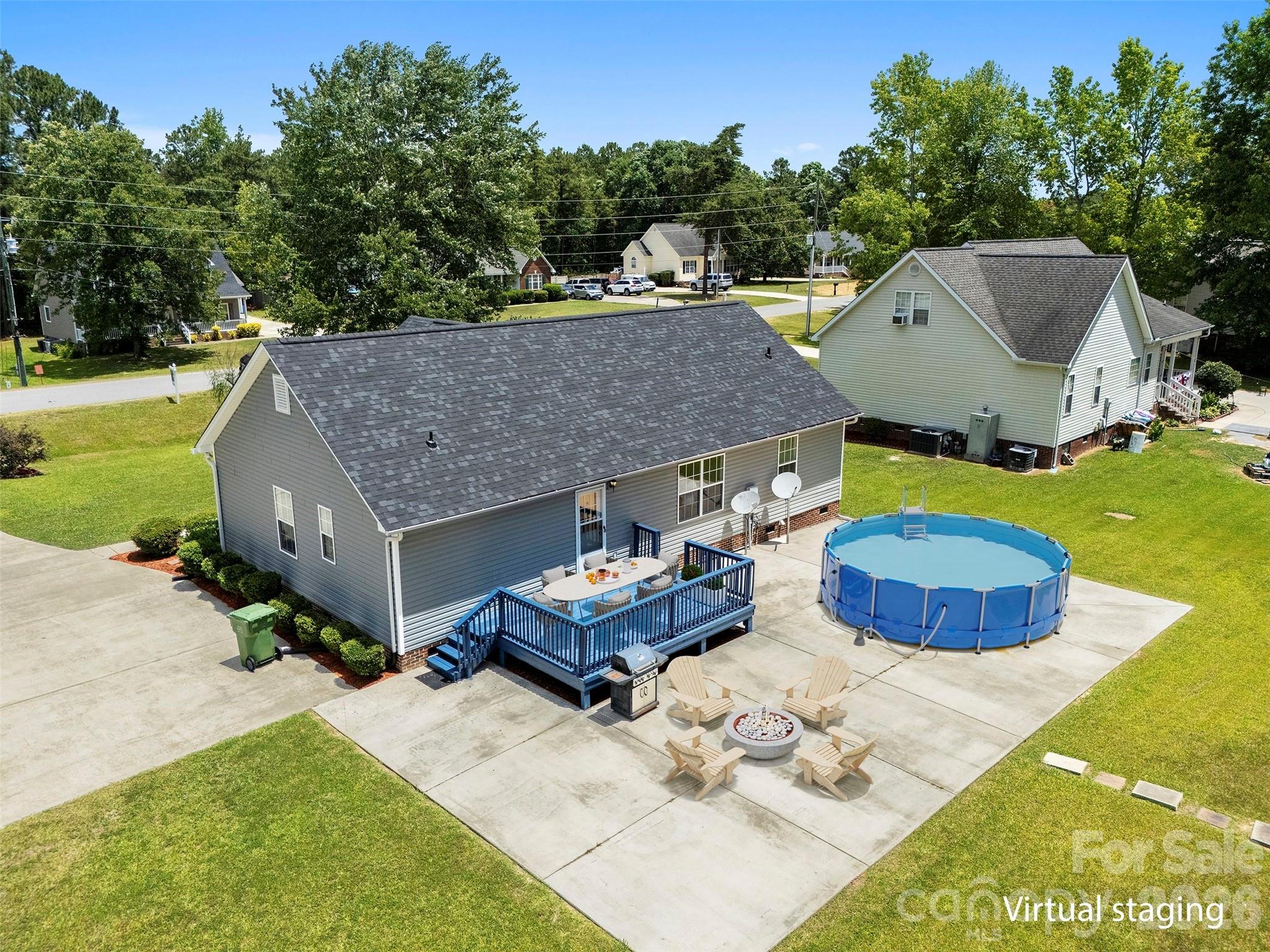 2004 Hunters Ridge Road — Lancaster