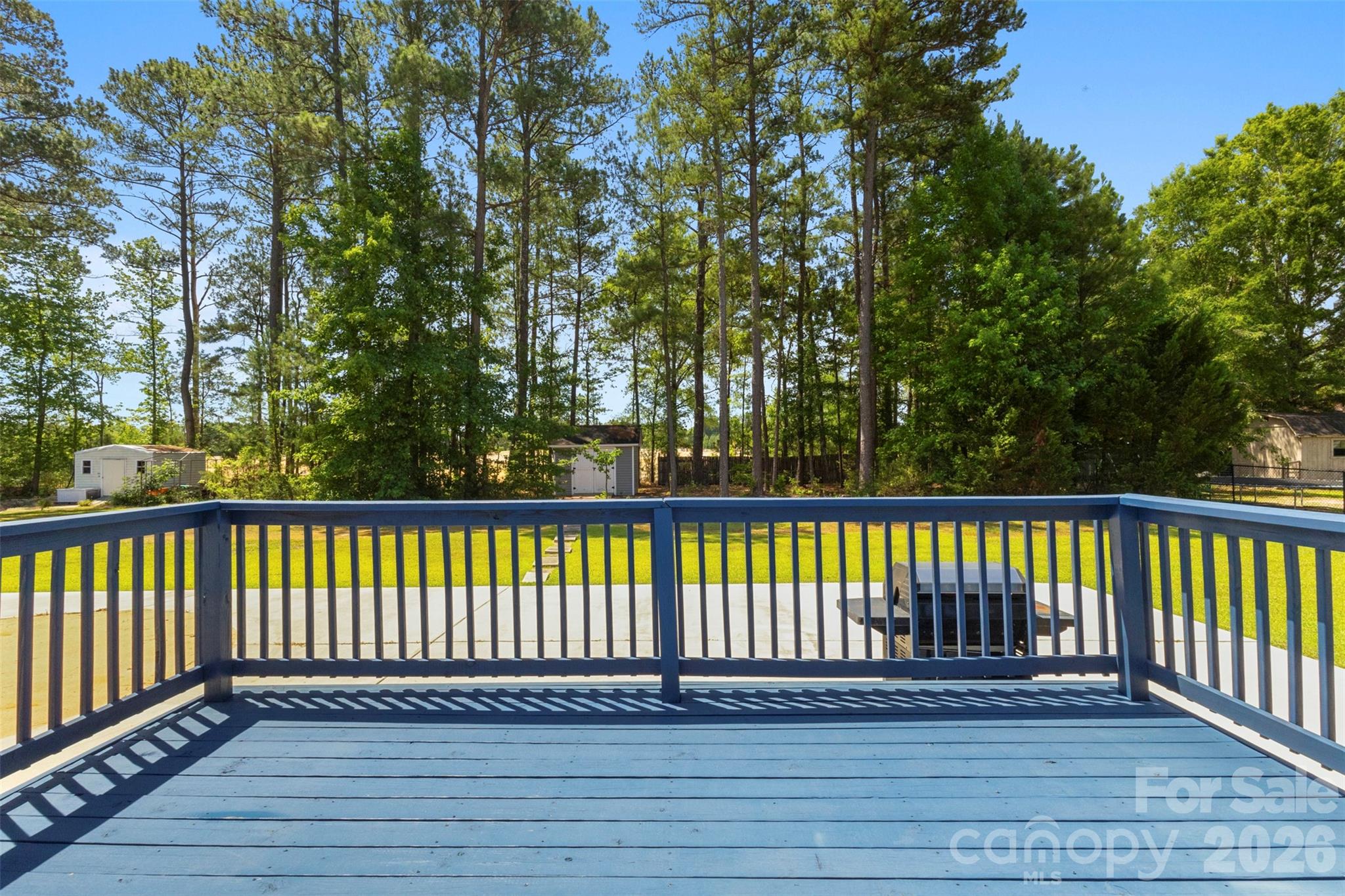 2004 Hunters Ridge Road — Lancaster