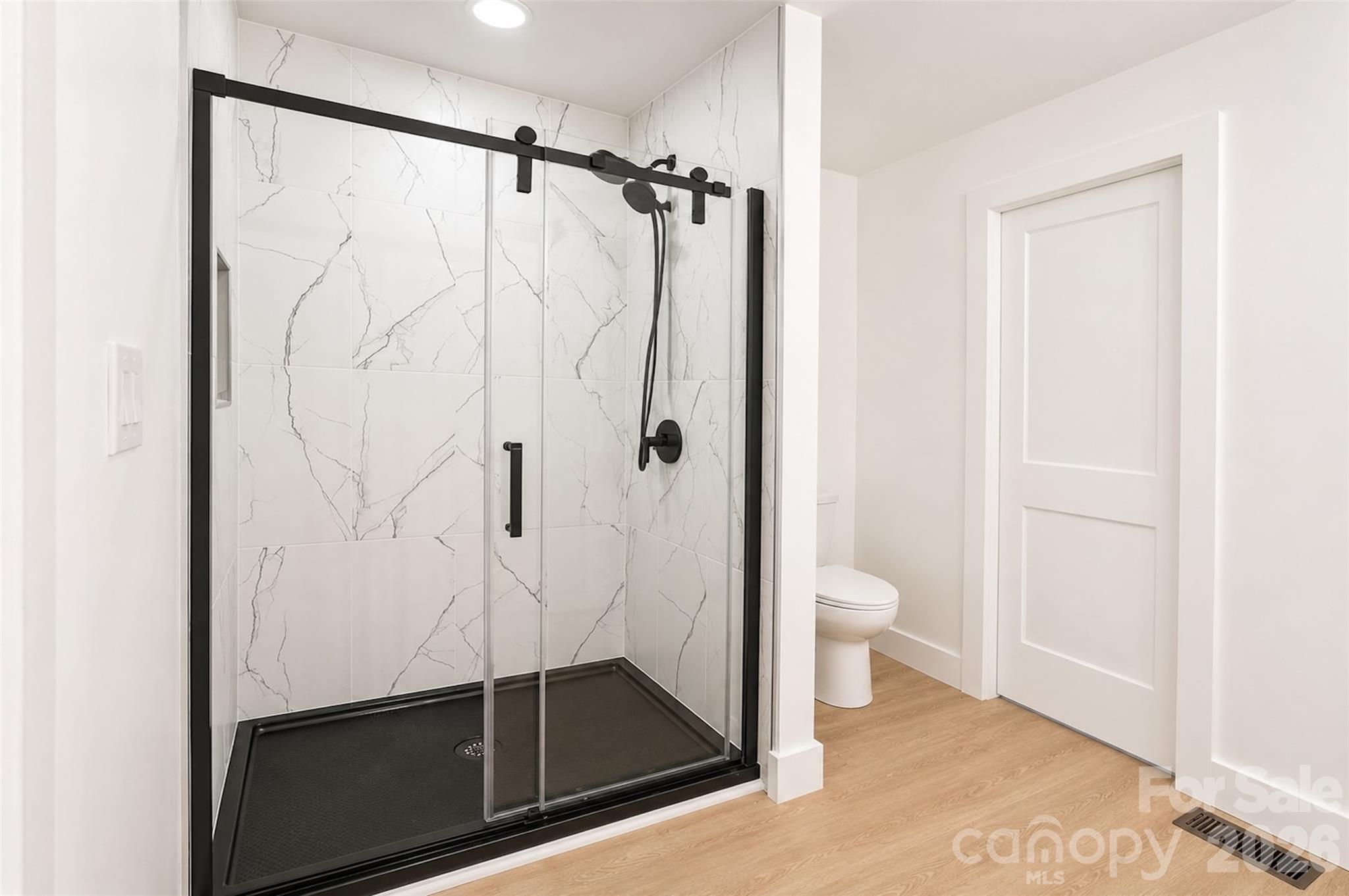 2204 Rozzelles Ferry Road — Charlotte