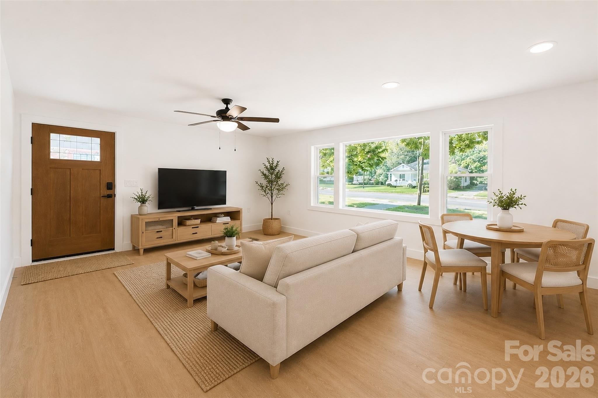 2204 Rozzelles Ferry Road — Charlotte