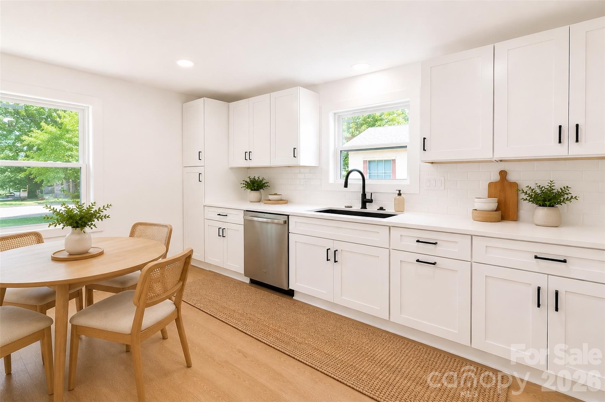 2204 Rozzelles Ferry Road — Charlotte