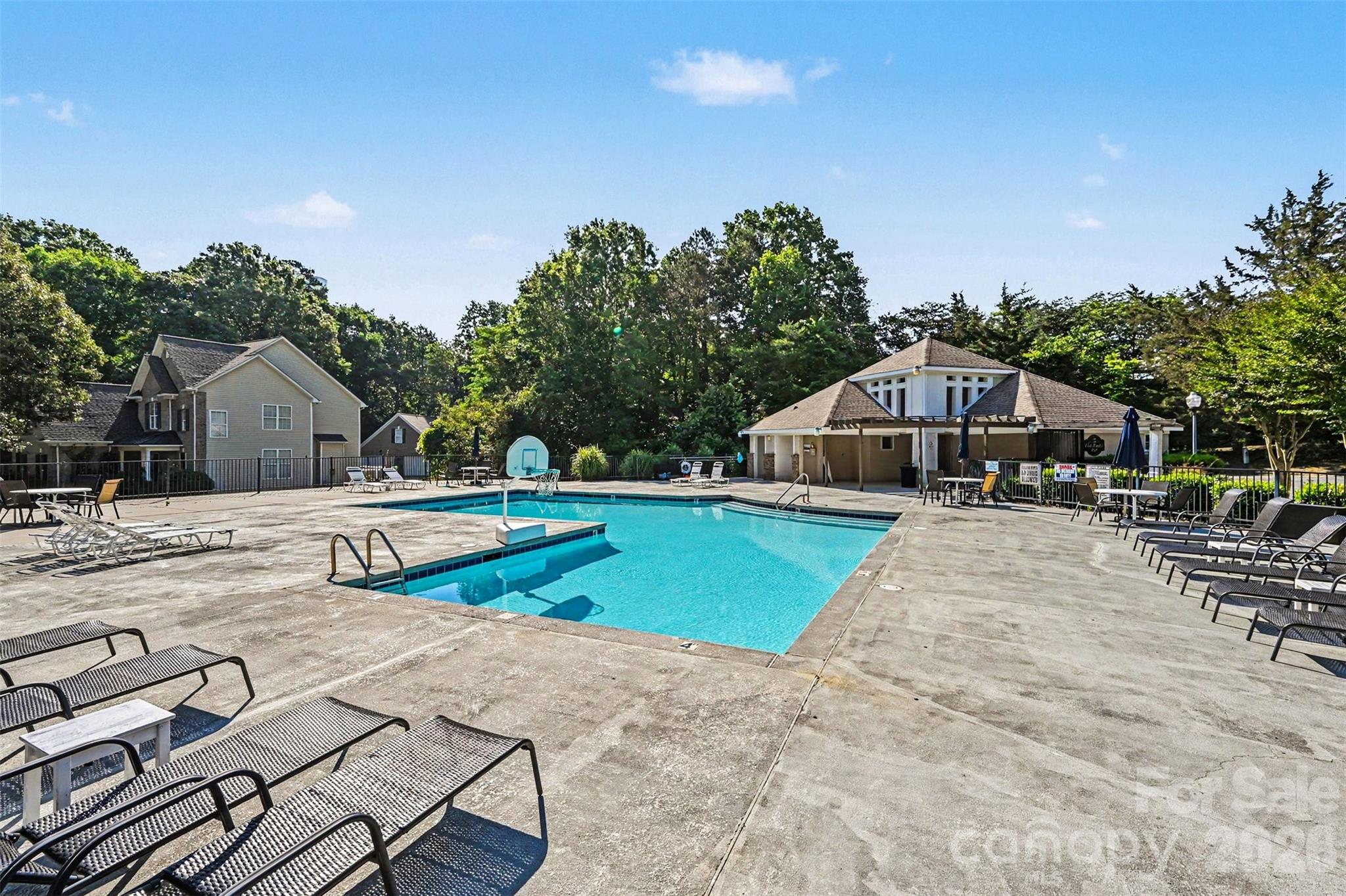 108 Pier 33 Drive #409 — Mooresville