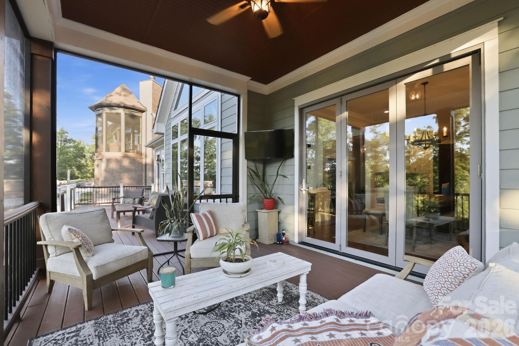 5929 Johnson Road — Clover