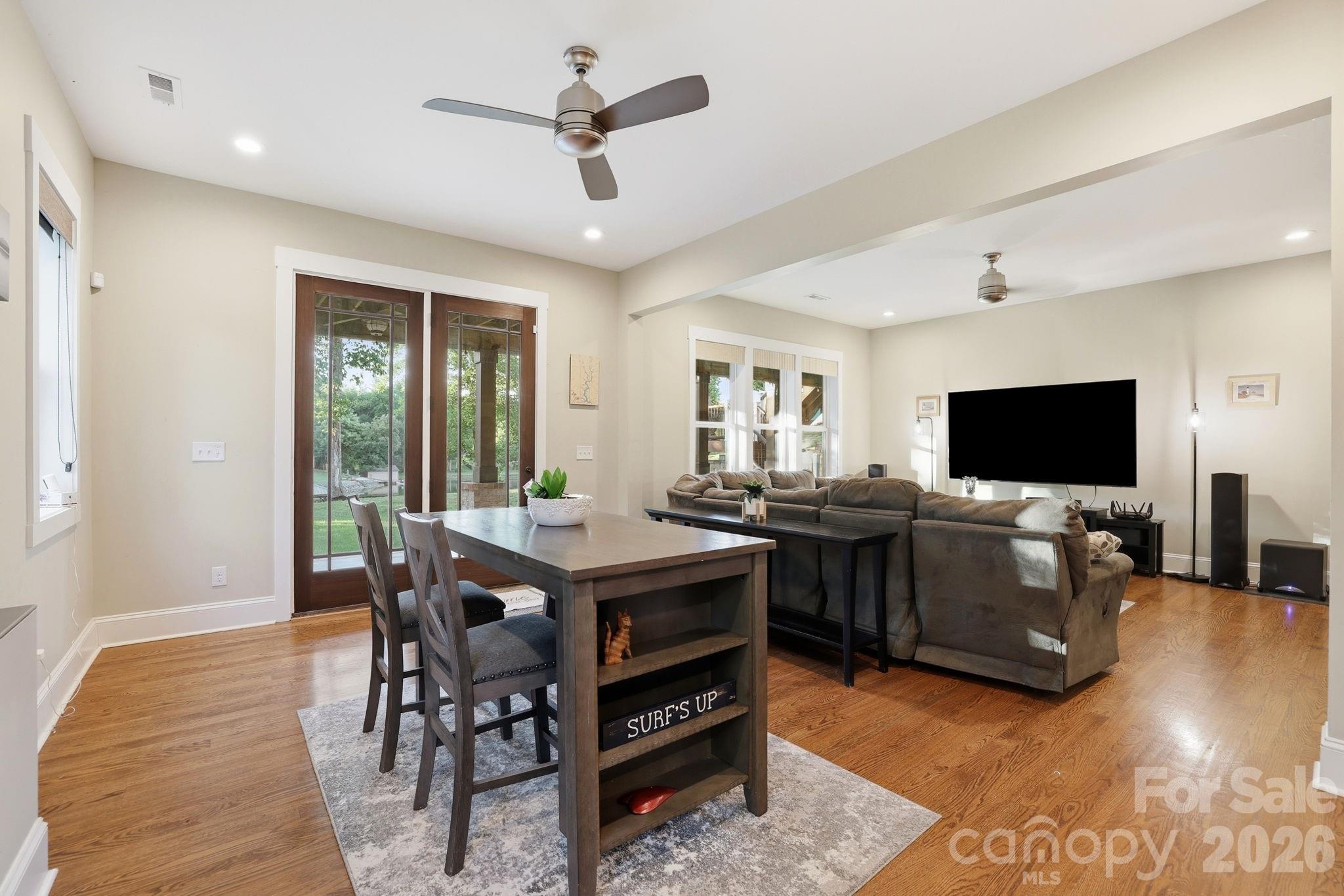 5929 Johnson Road — Clover