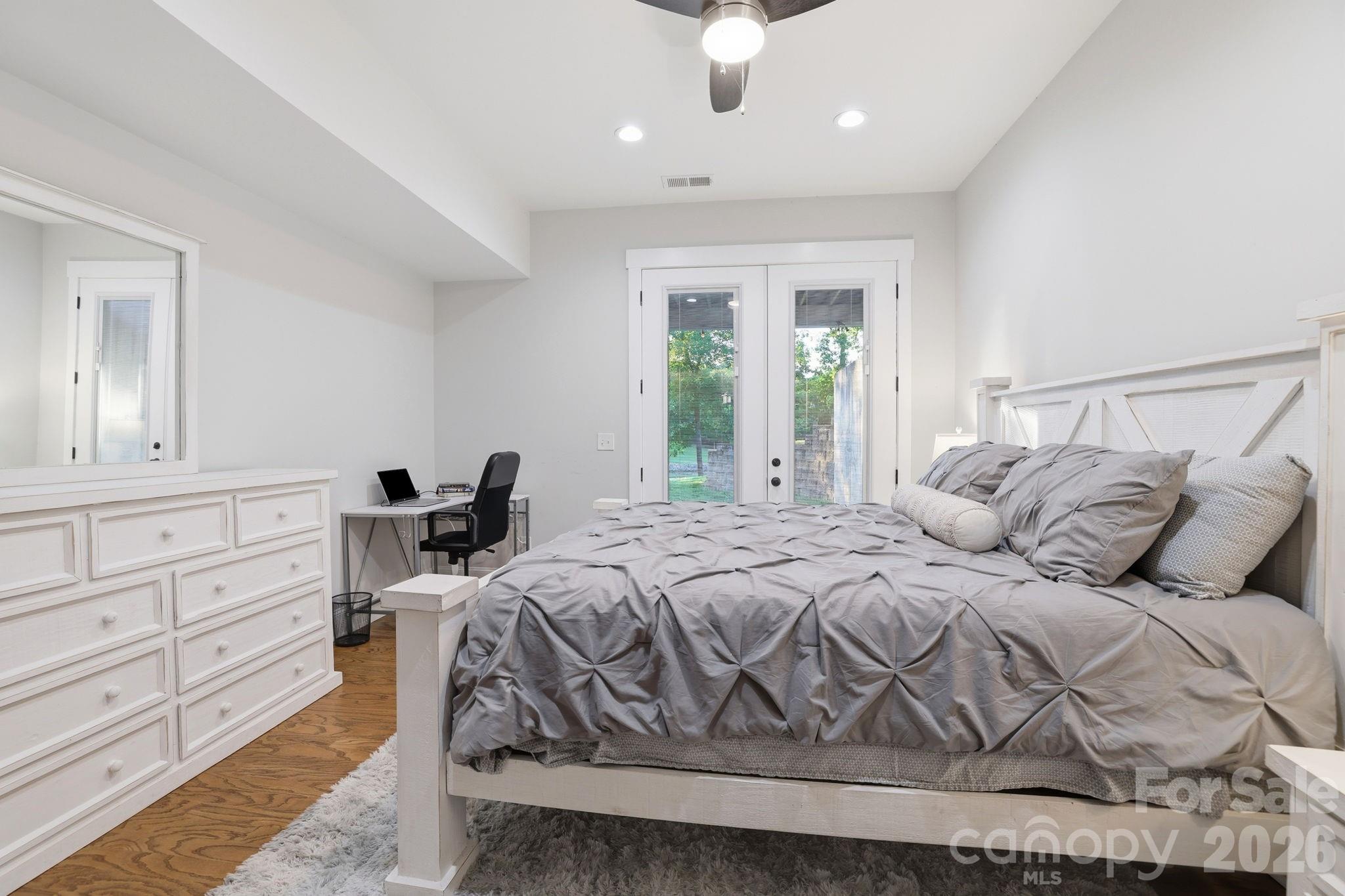 5929 Johnson Road — Clover