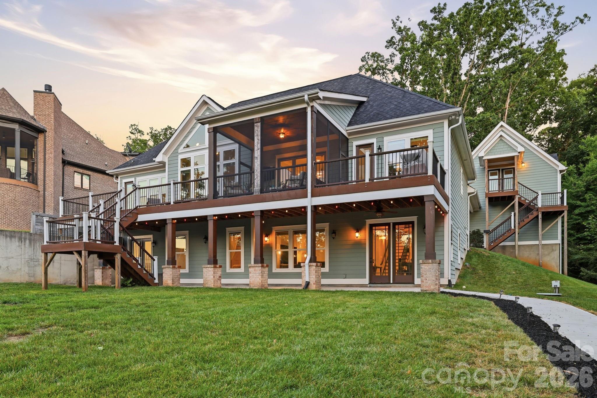 5929 Johnson Road — Clover