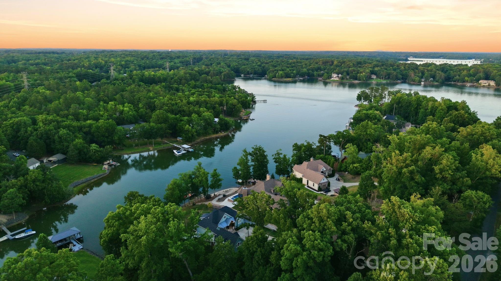 5929 Johnson Road — Clover