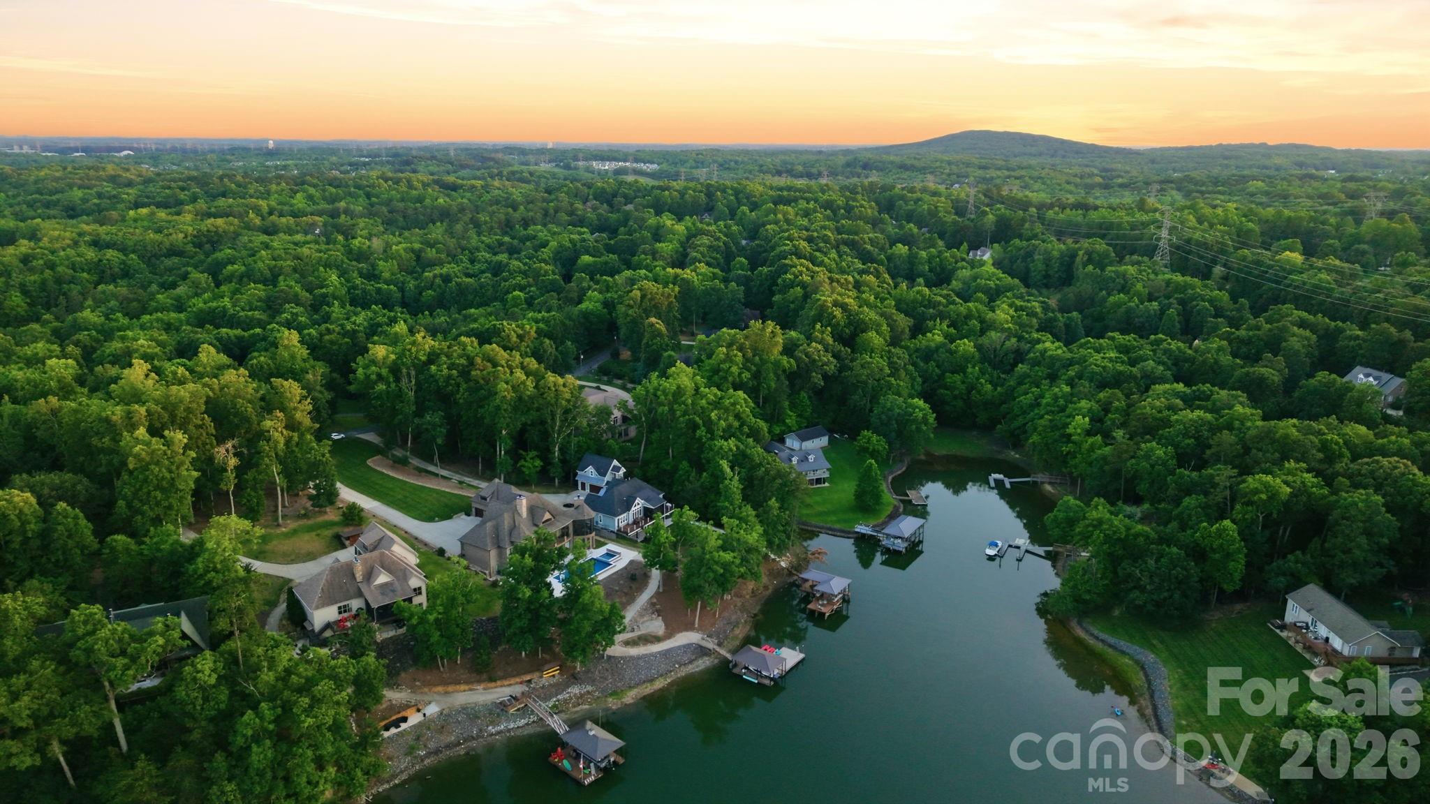 5929 Johnson Road — Clover