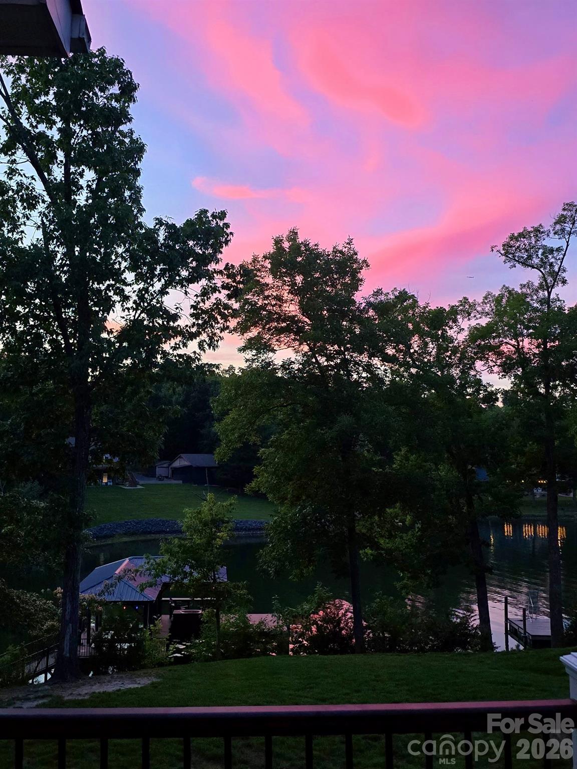5929 Johnson Road — Clover