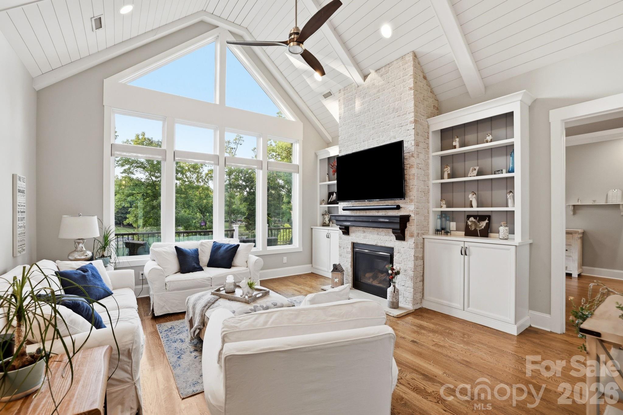 5929 Johnson Road — Clover