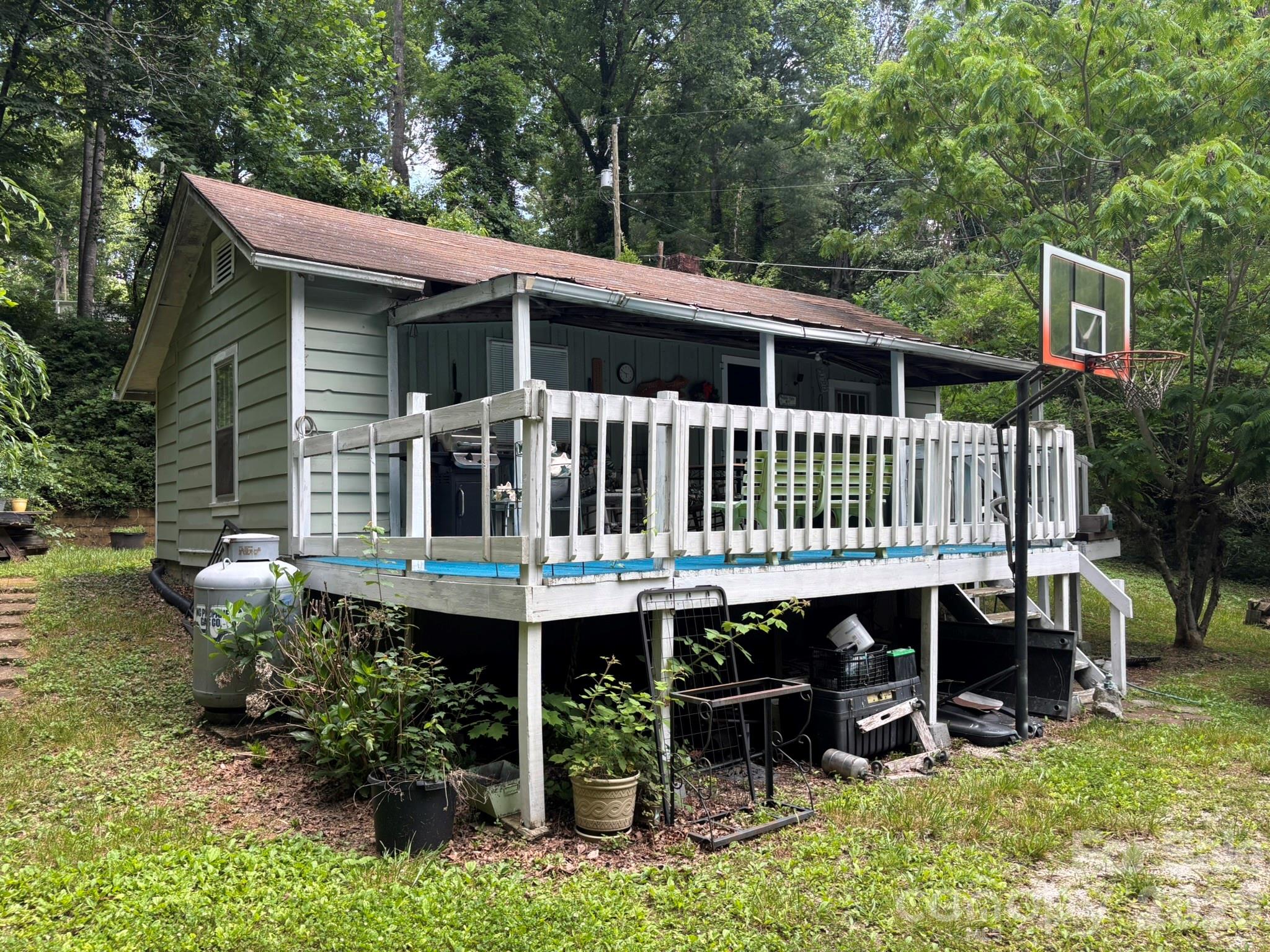 547 Avery Creek Road — Arden