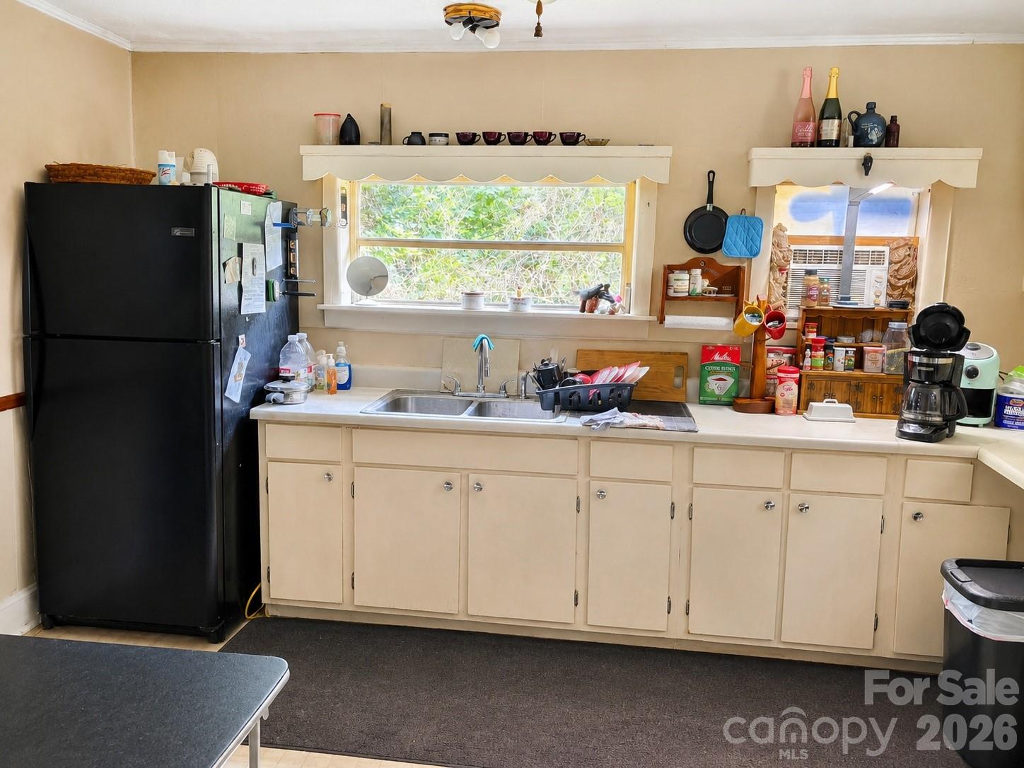 547 Avery Creek Road — Arden