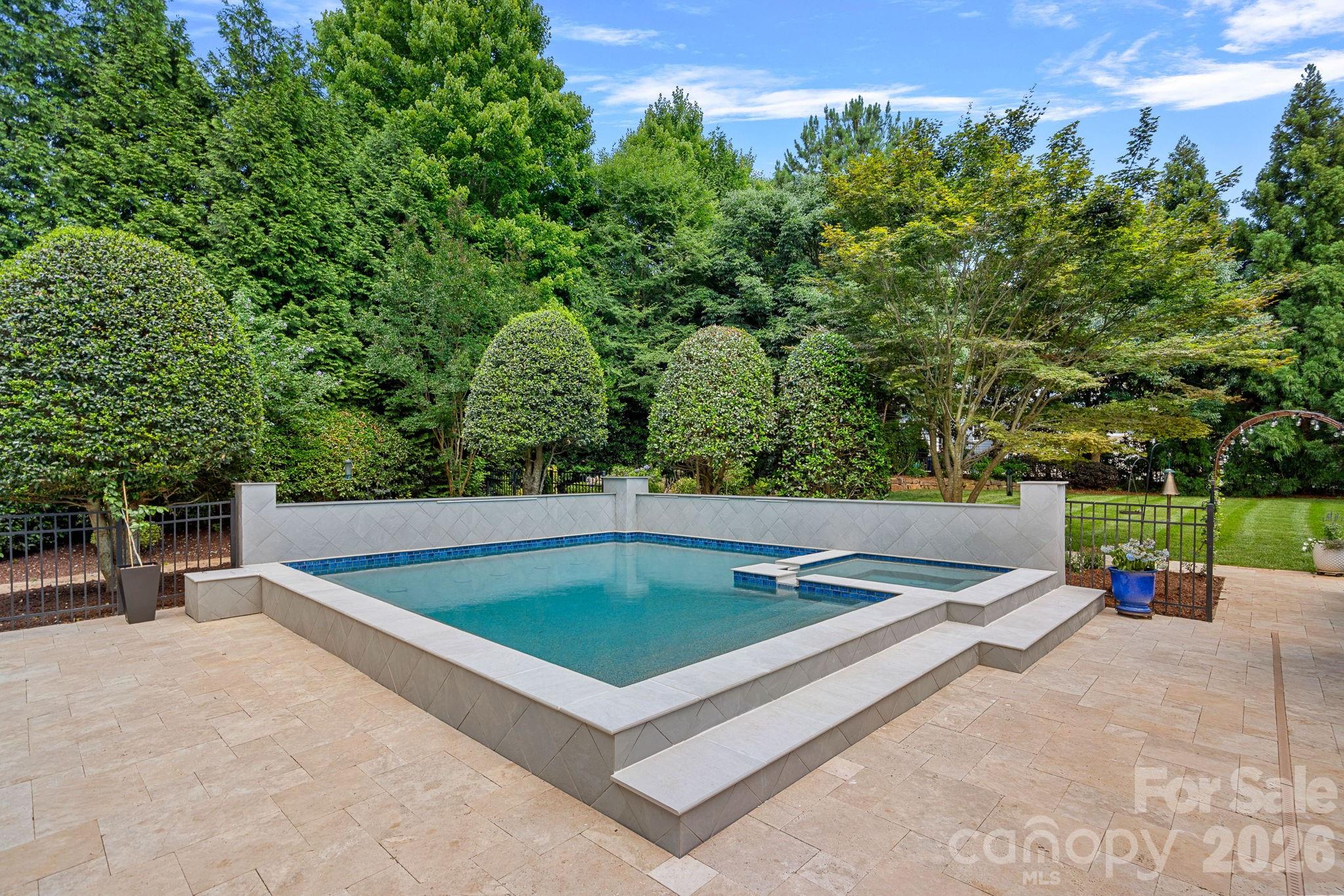114 Thurstons Way — Mooresville