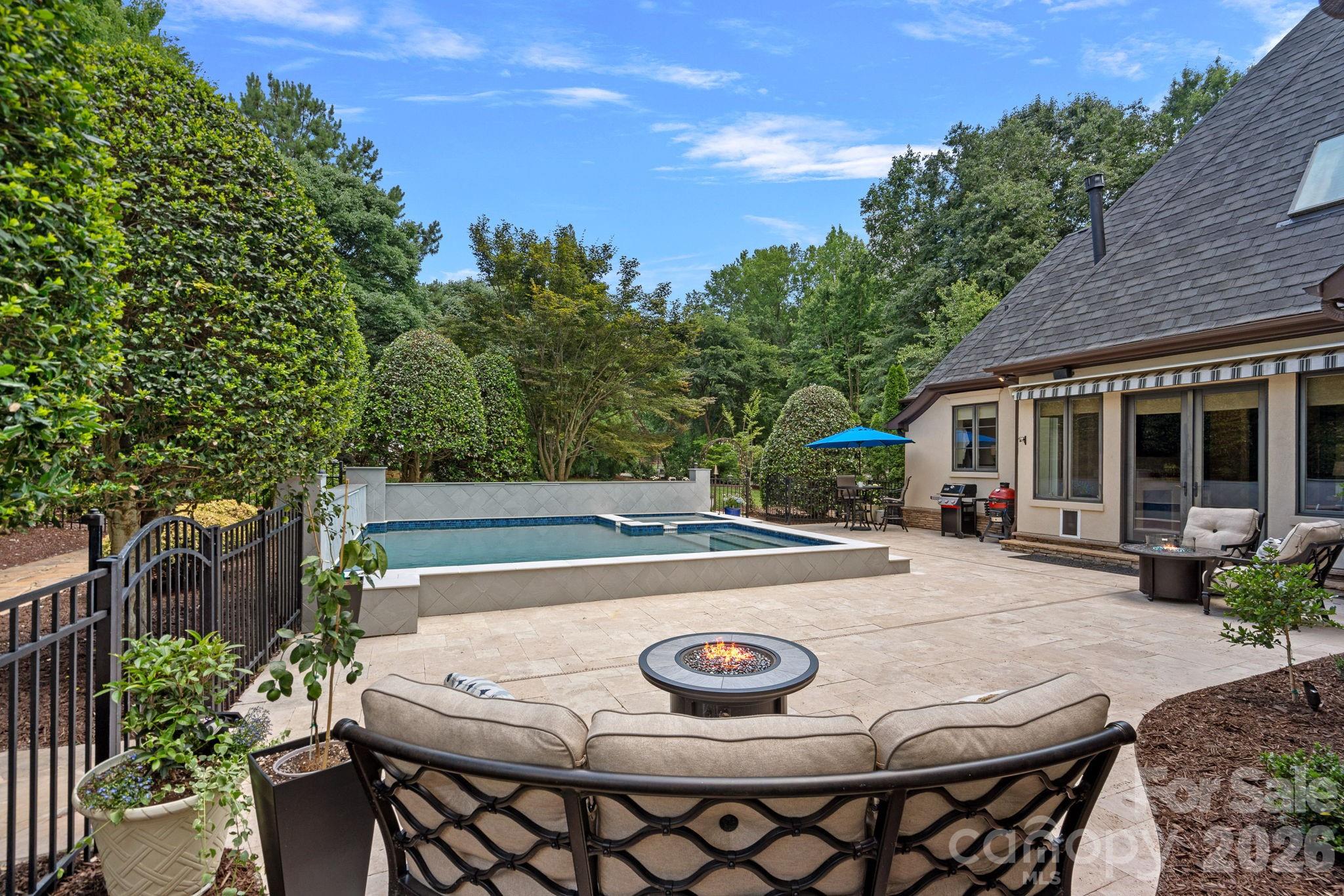 114 Thurstons Way — Mooresville