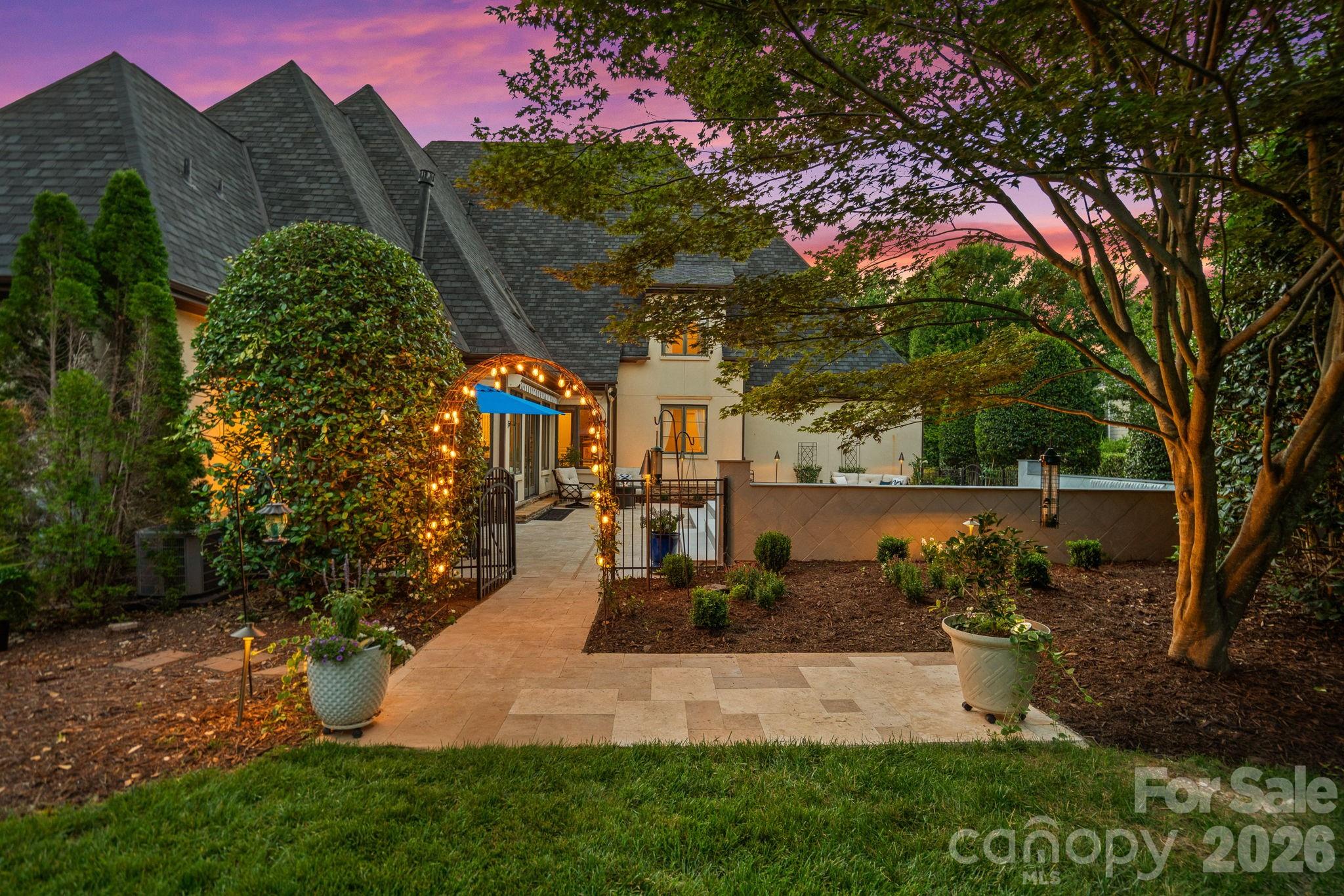 114 Thurstons Way — Mooresville