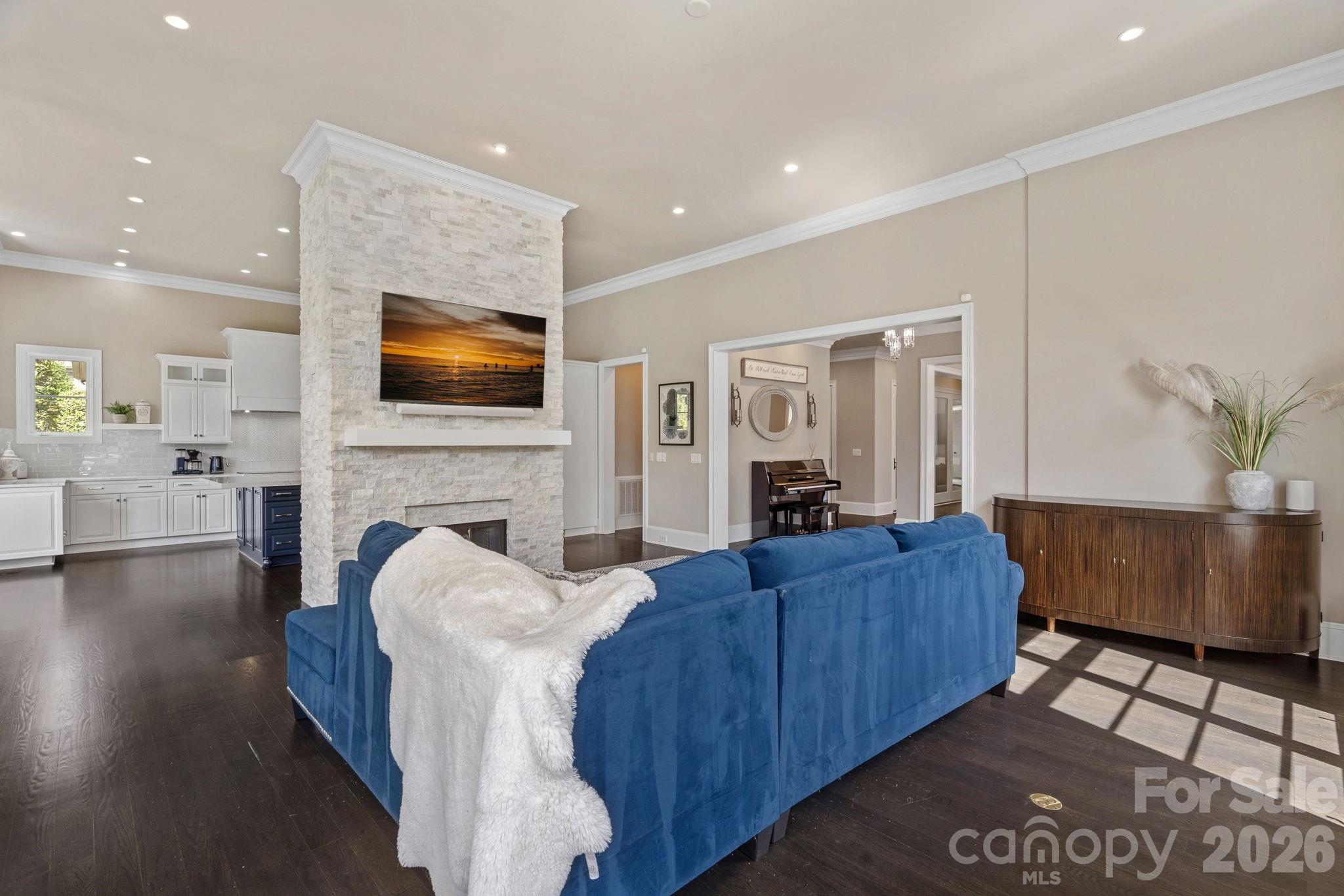 114 Thurstons Way — Mooresville