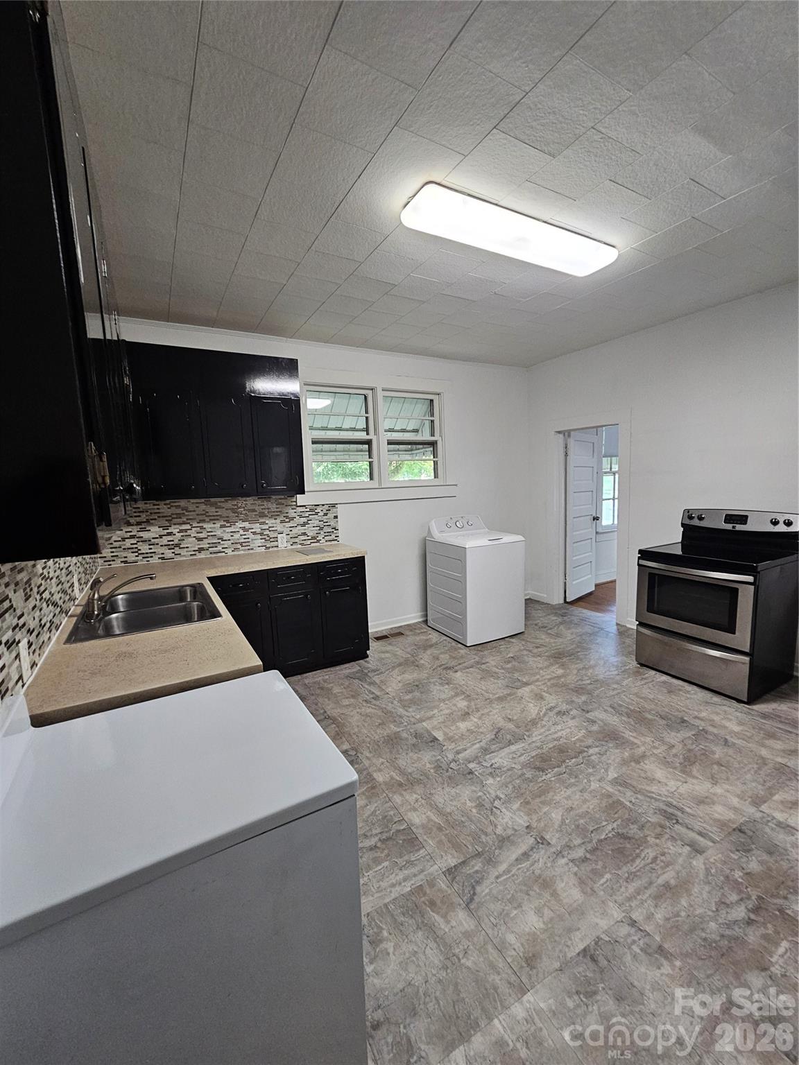 1129 W 5th Avenue — Gastonia