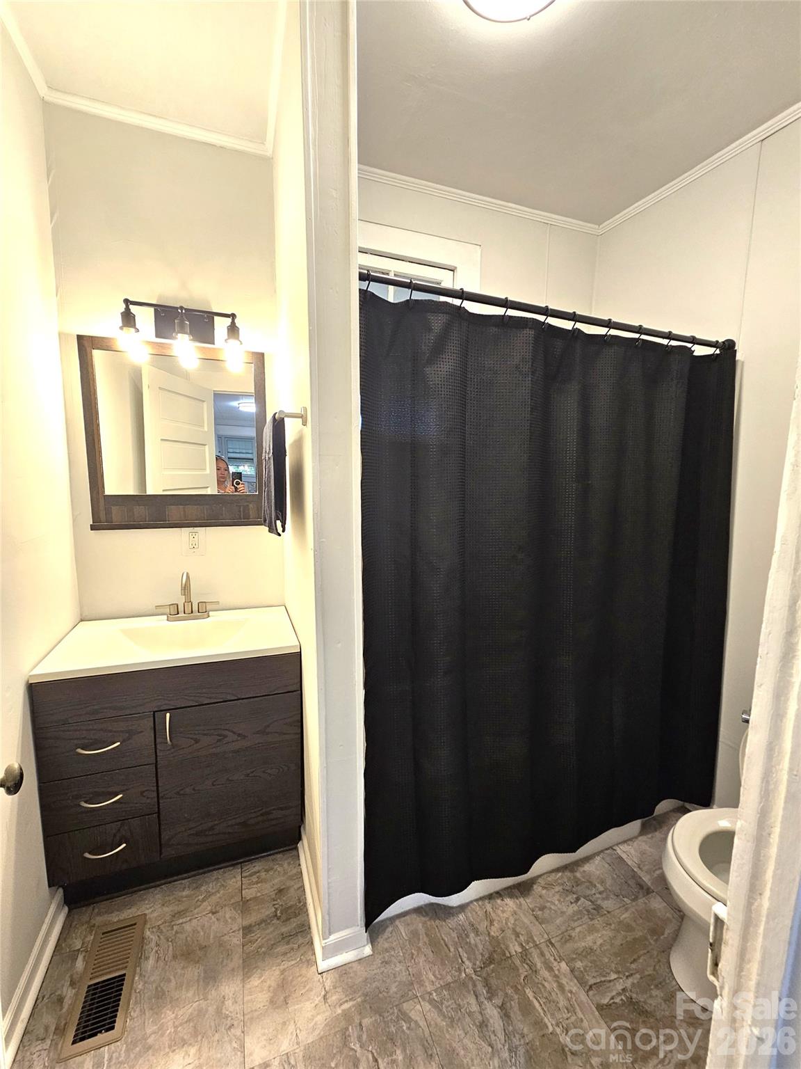 1129 W 5th Avenue — Gastonia