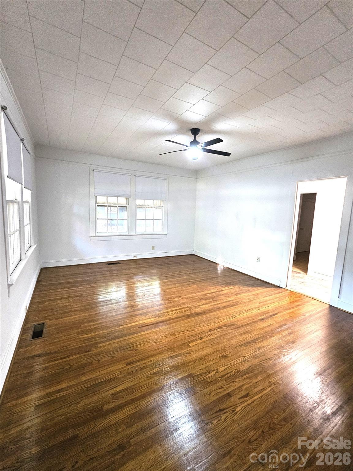 1129 W 5th Avenue — Gastonia