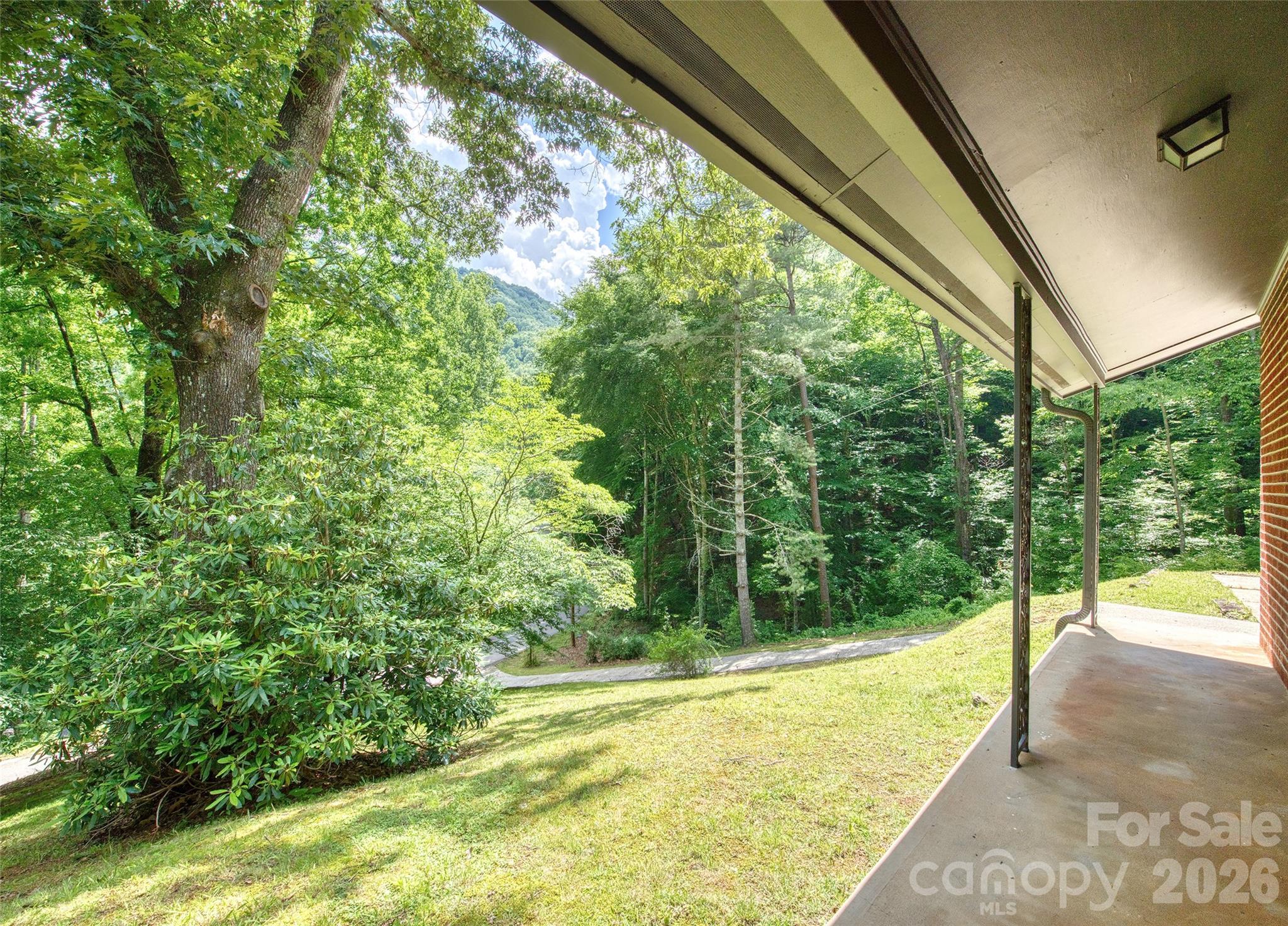 1296 N Country Club Drive — Cullowhee