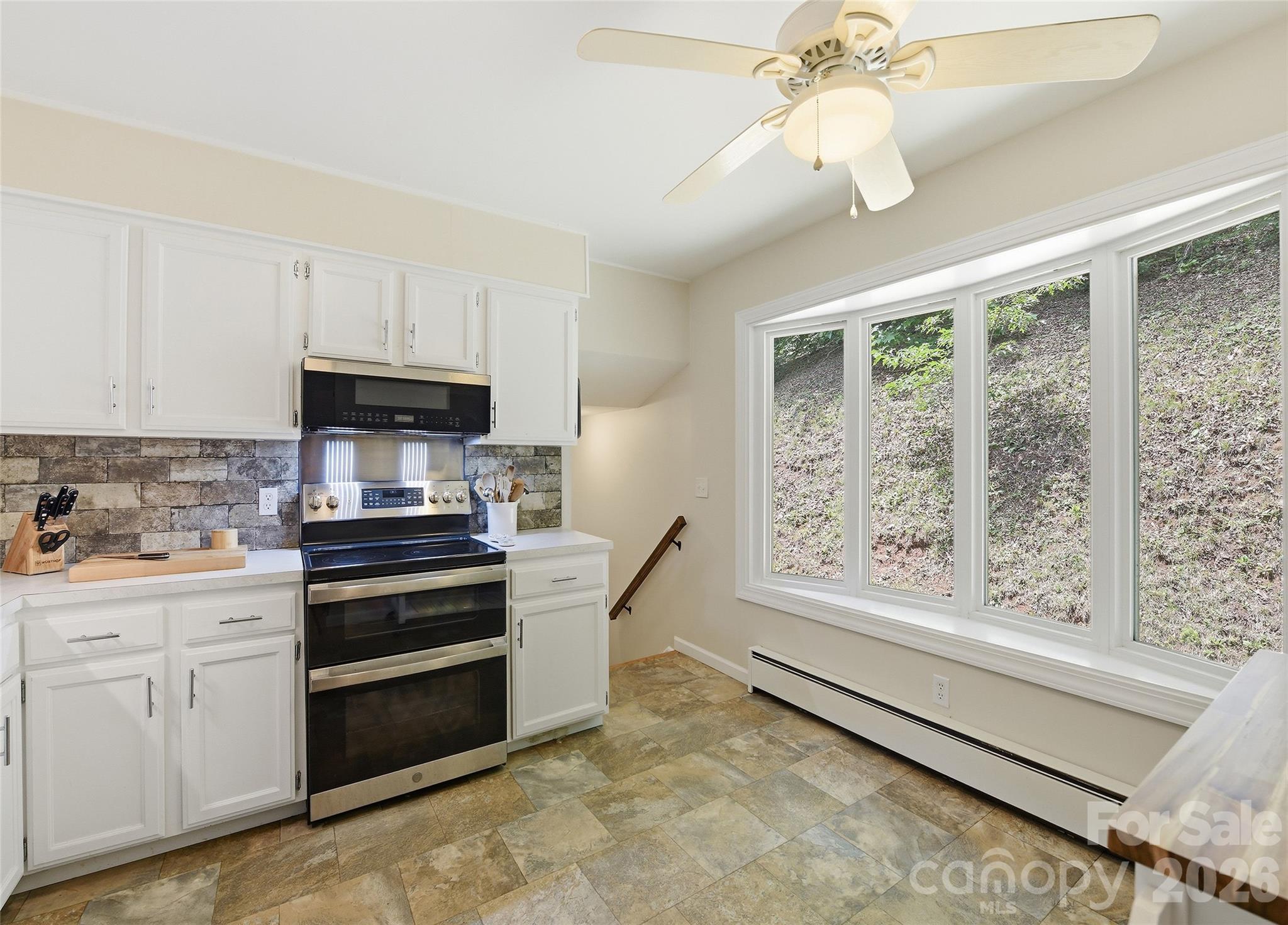 1296 N Country Club Drive — Cullowhee