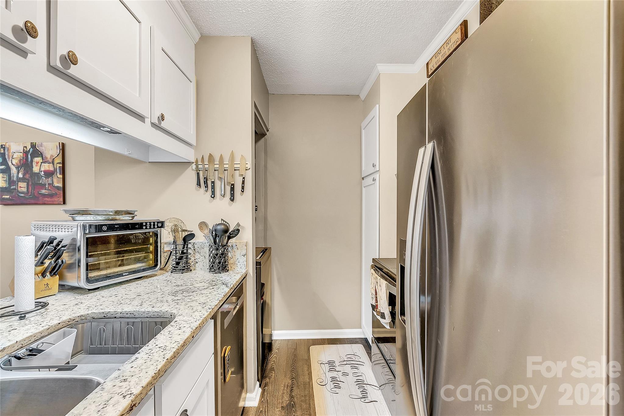 8073 Charter Oak Lane — Charlotte