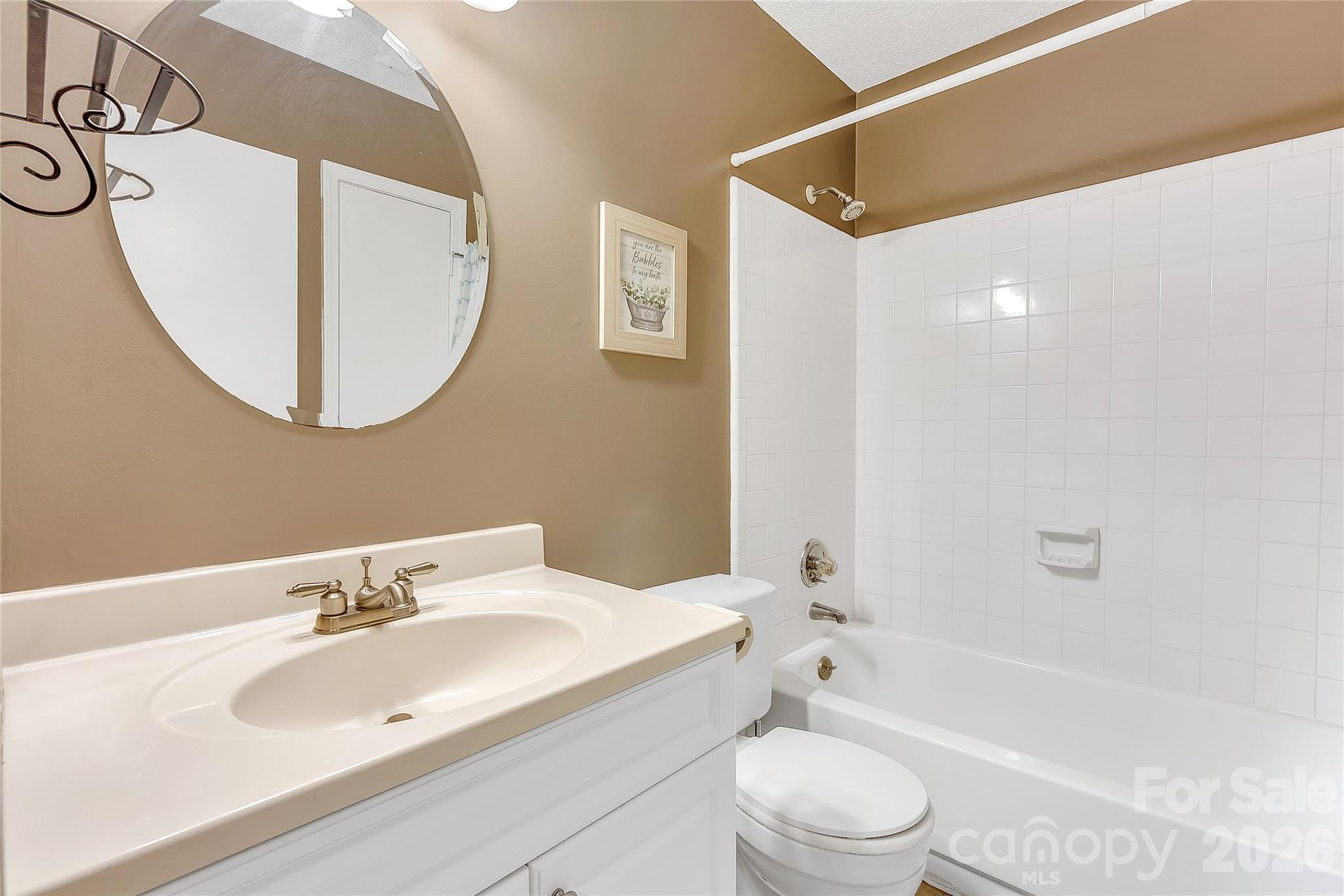 8073 Charter Oak Lane — Charlotte