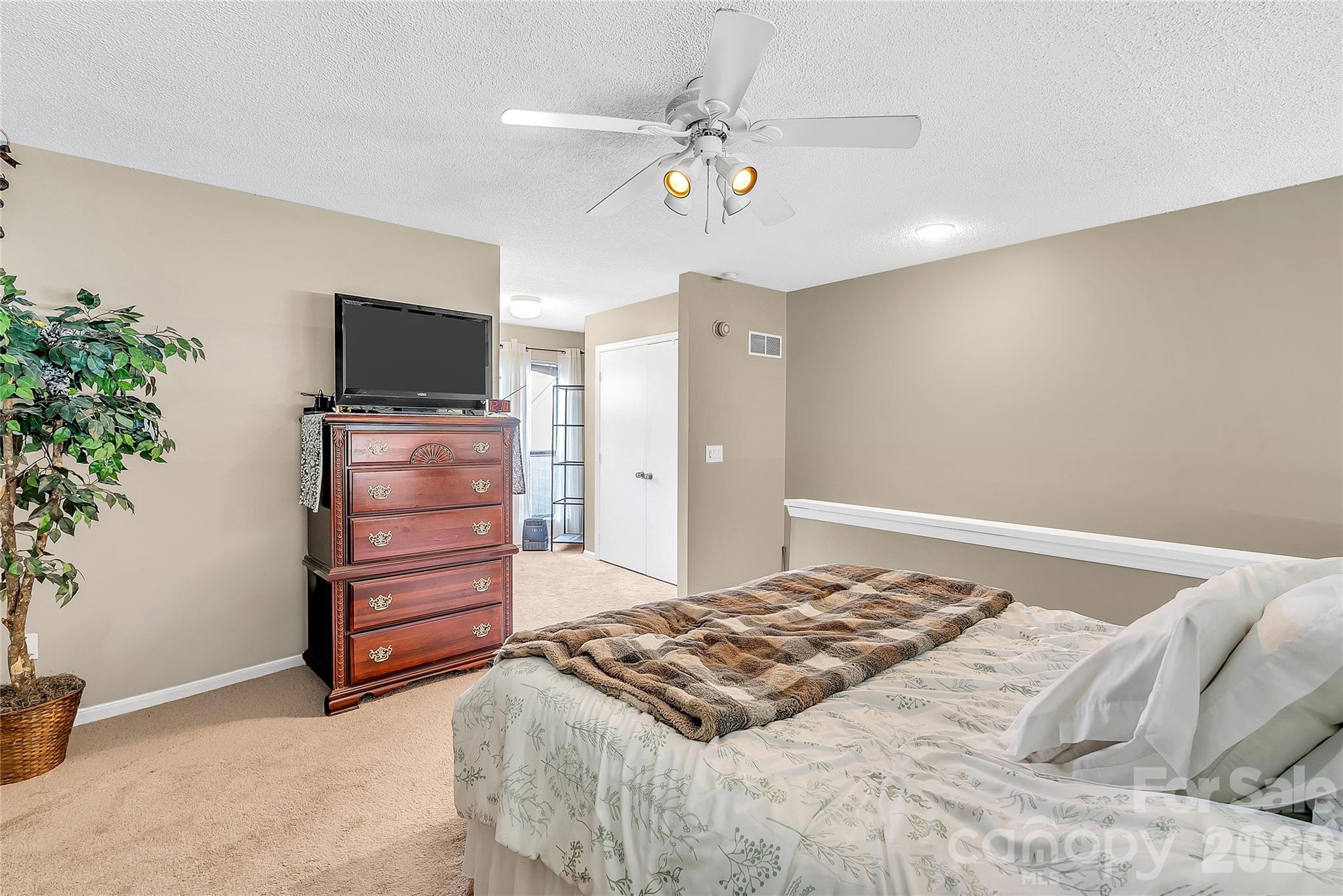 8073 Charter Oak Lane — Charlotte