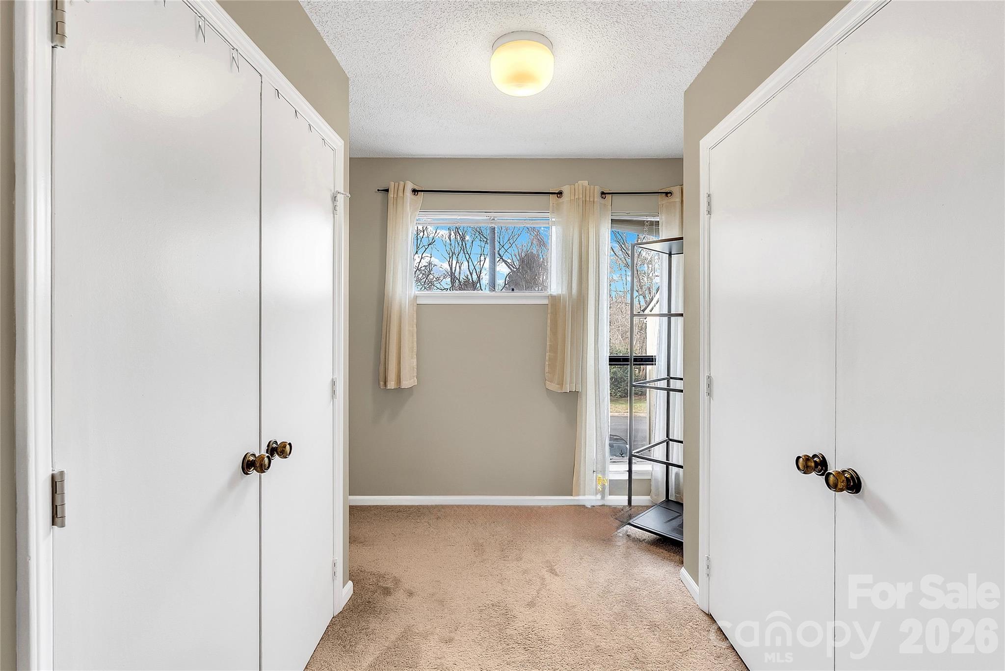 8073 Charter Oak Lane — Charlotte