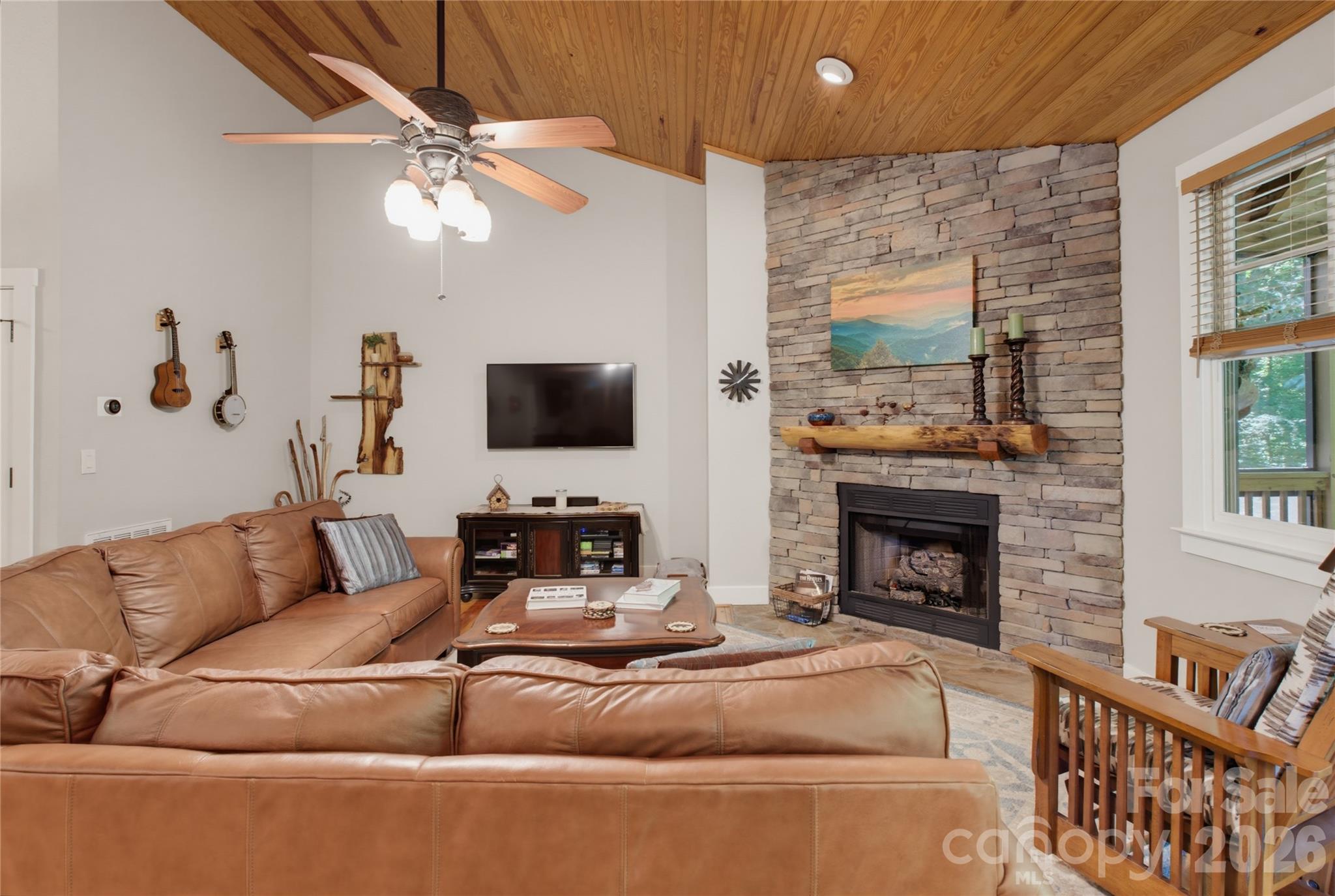 112 Boulder Creek Lane — Tuckasegee