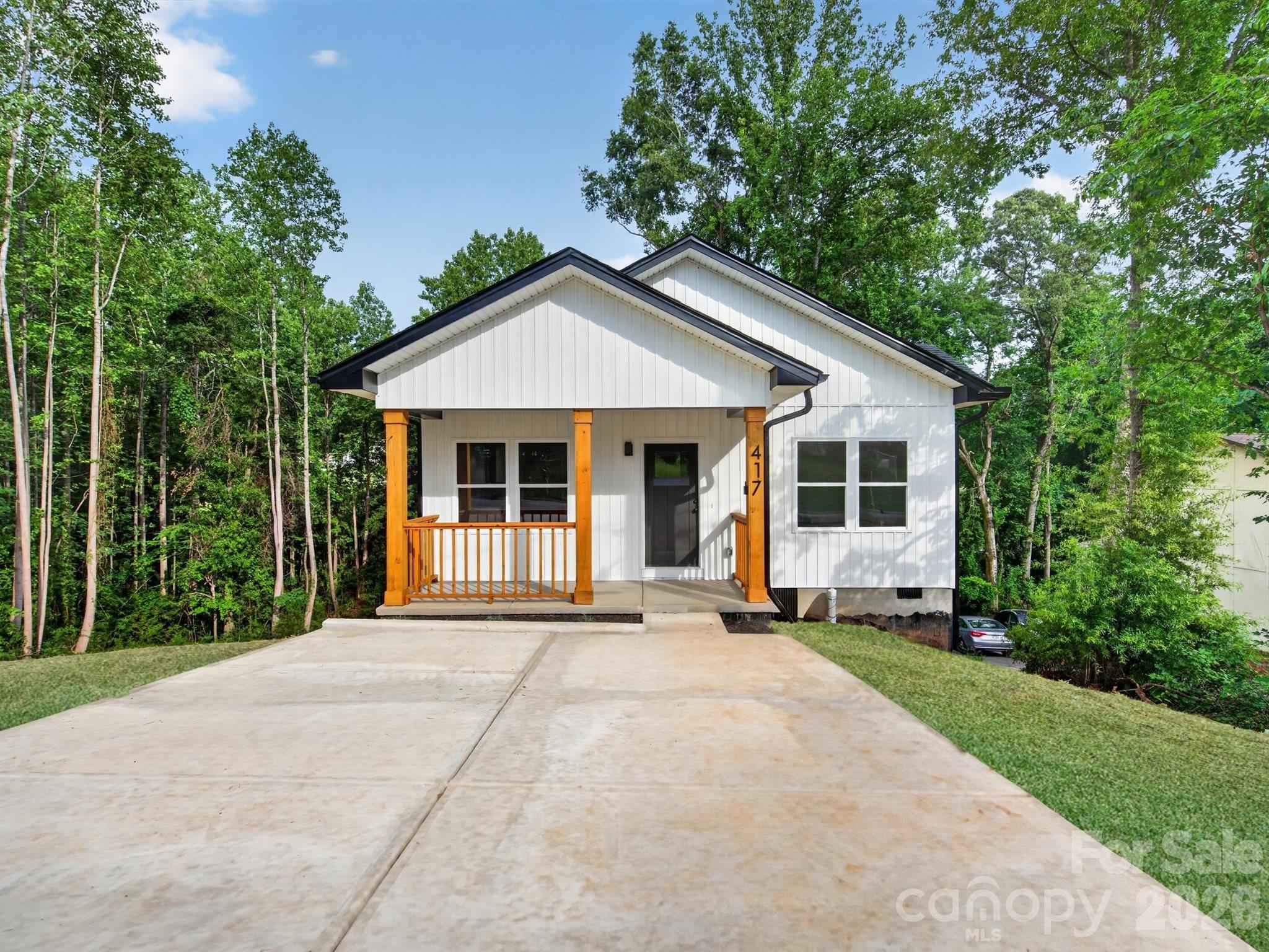 417 8th street Drive SW — Hickory