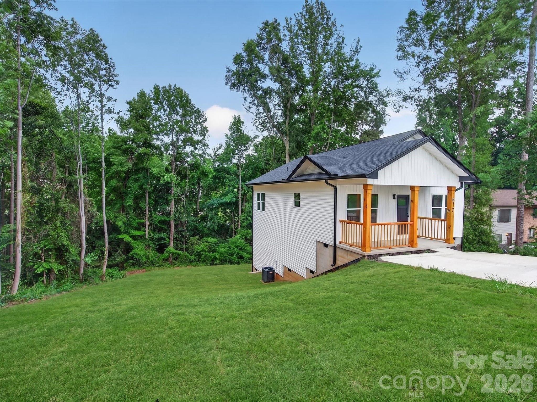 417 8th street Drive SW — Hickory