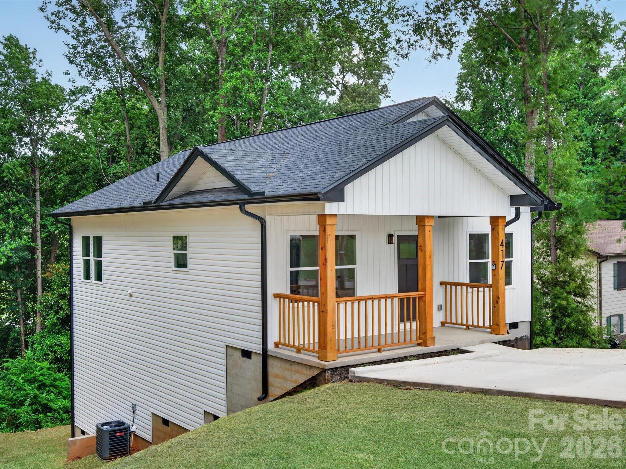 417 8th street Drive SW — Hickory