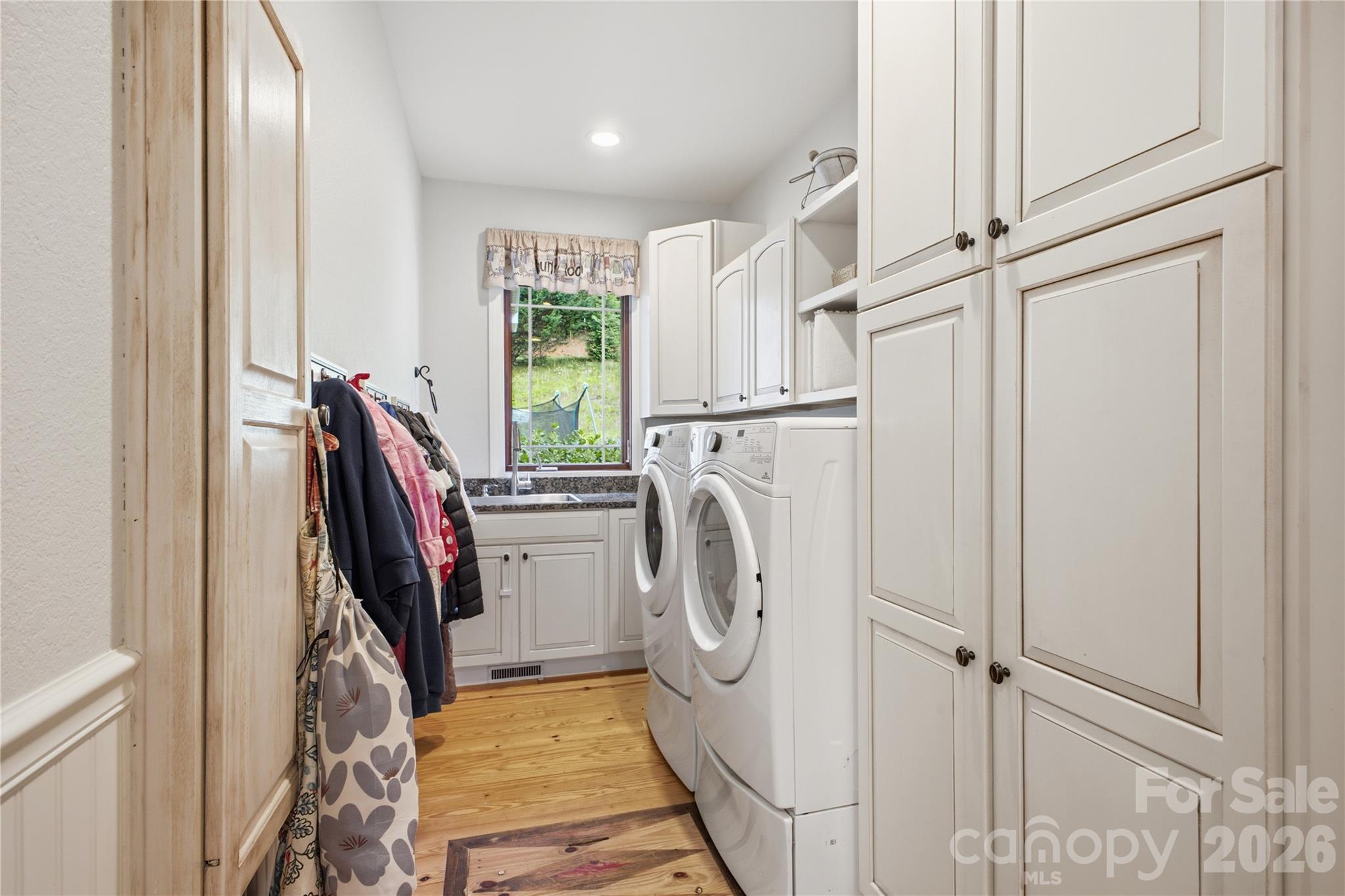 227 Black Bear Cove — Clyde